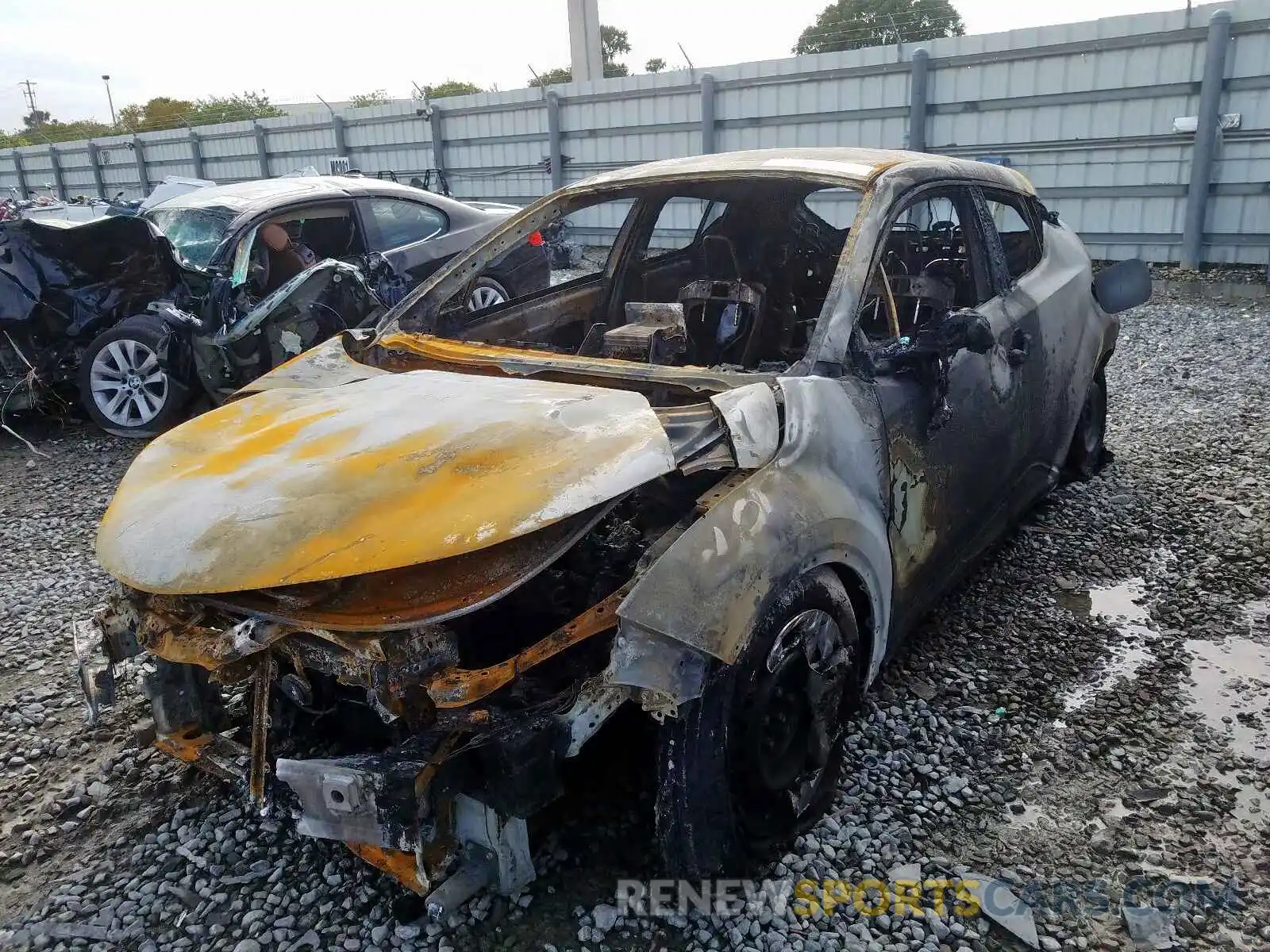 2 Photograph of a damaged car JTNKHMBX2K1023355 TOYOTA C-HR 2019