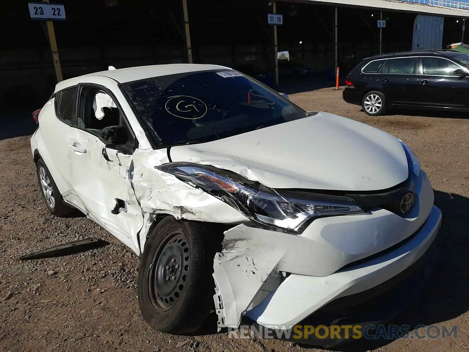 1 Photograph of a damaged car JTNKHMBX2K1029172 TOYOTA C-HR 2019