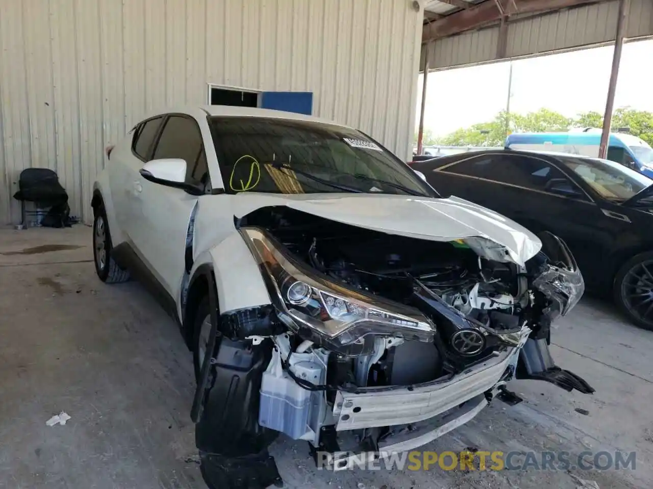 1 Photograph of a damaged car JTNKHMBX2K1035814 TOYOTA C-HR 2019