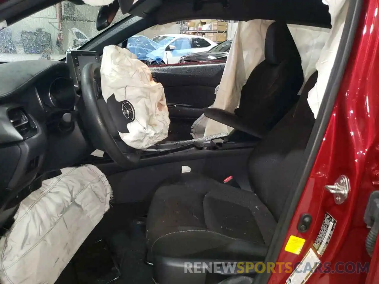 5 Photograph of a damaged car JTNKHMBX3K1015619 TOYOTA C-HR 2019