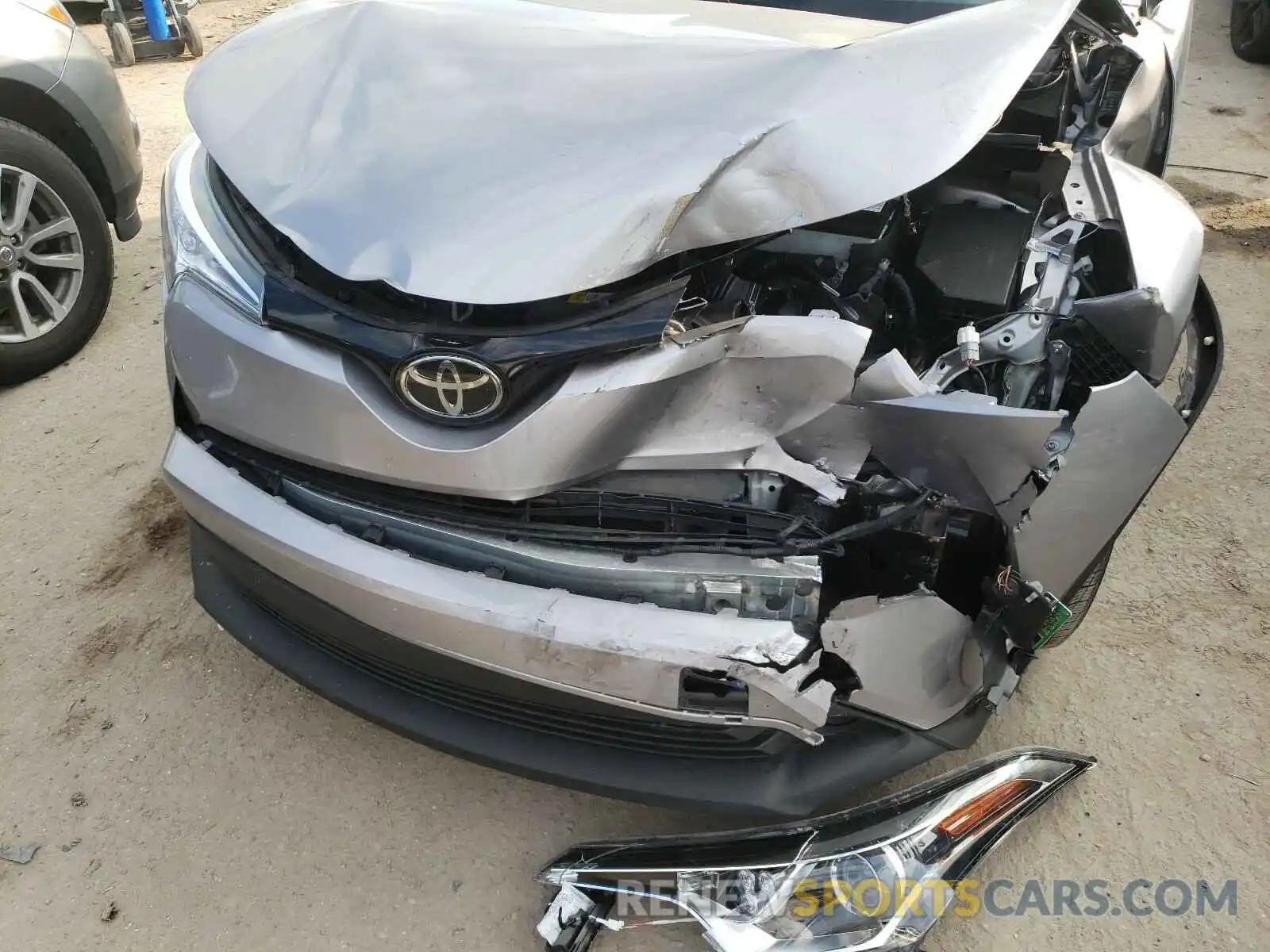 9 Photograph of a damaged car JTNKHMBX3K1035630 TOYOTA C-HR 2019