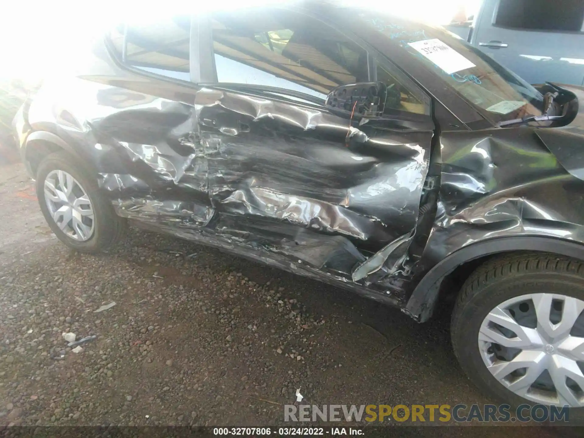 6 Photograph of a damaged car JTNKHMBX3K1038687 TOYOTA C-HR 2019