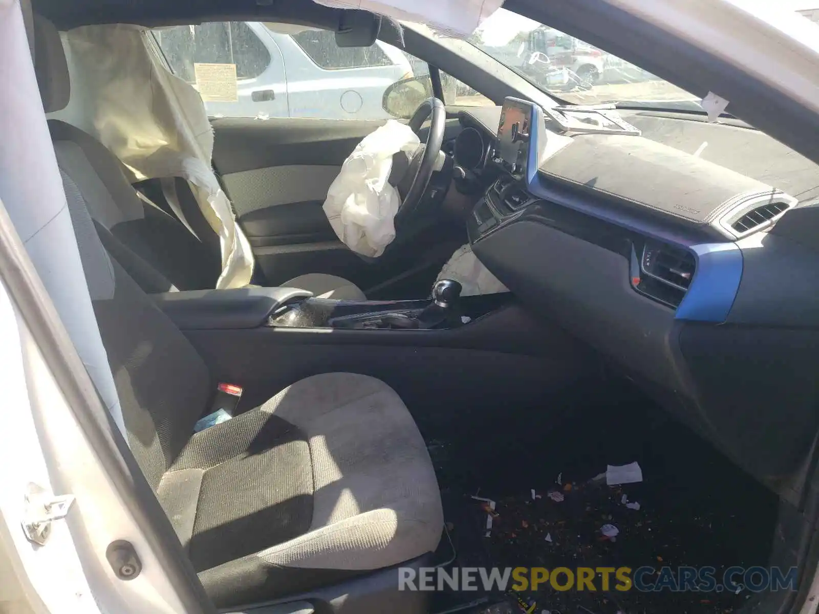 5 Photograph of a damaged car JTNKHMBX3K1046739 TOYOTA C-HR 2019