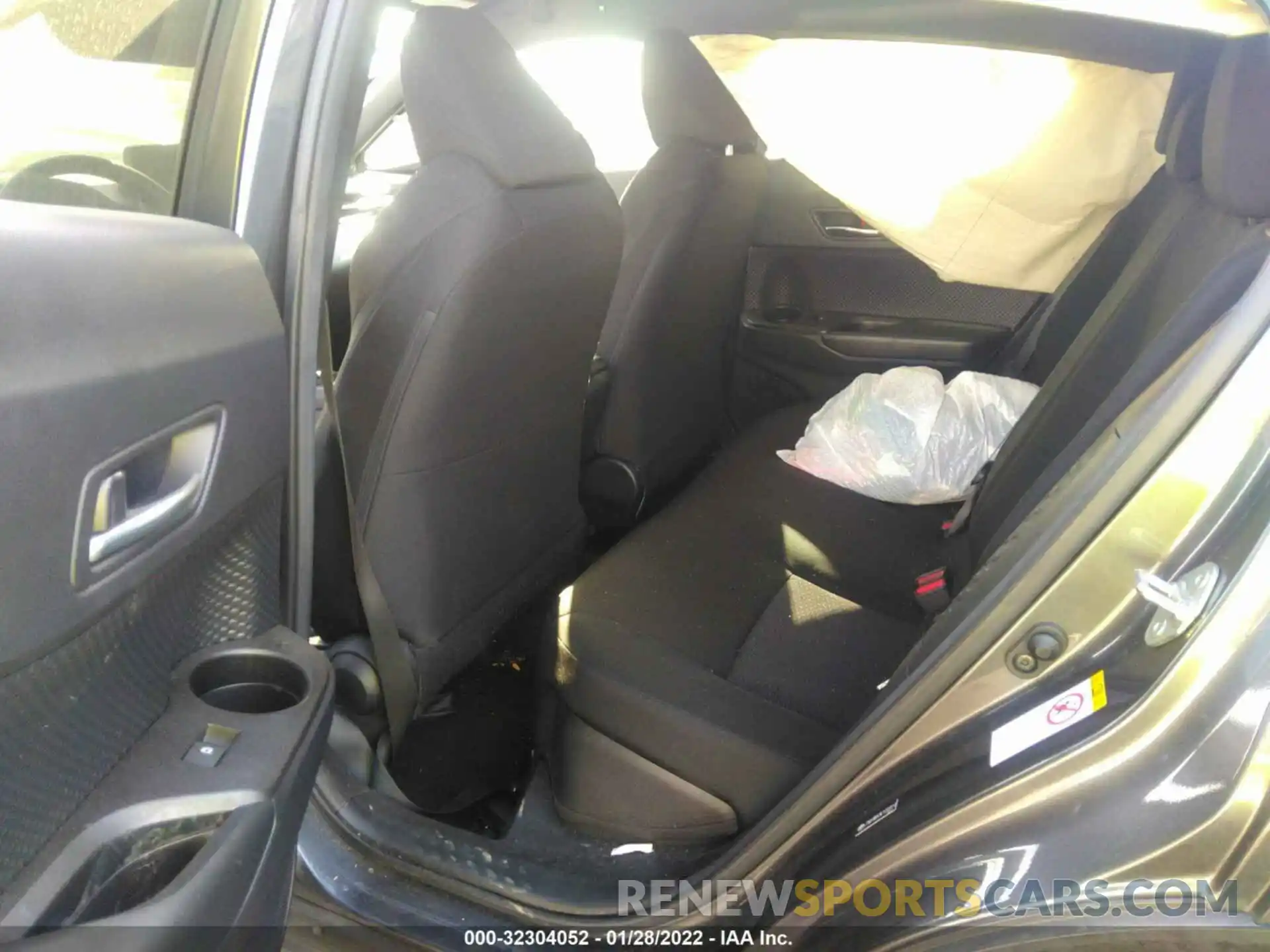 8 Photograph of a damaged car JTNKHMBX3K1055814 TOYOTA C-HR 2019