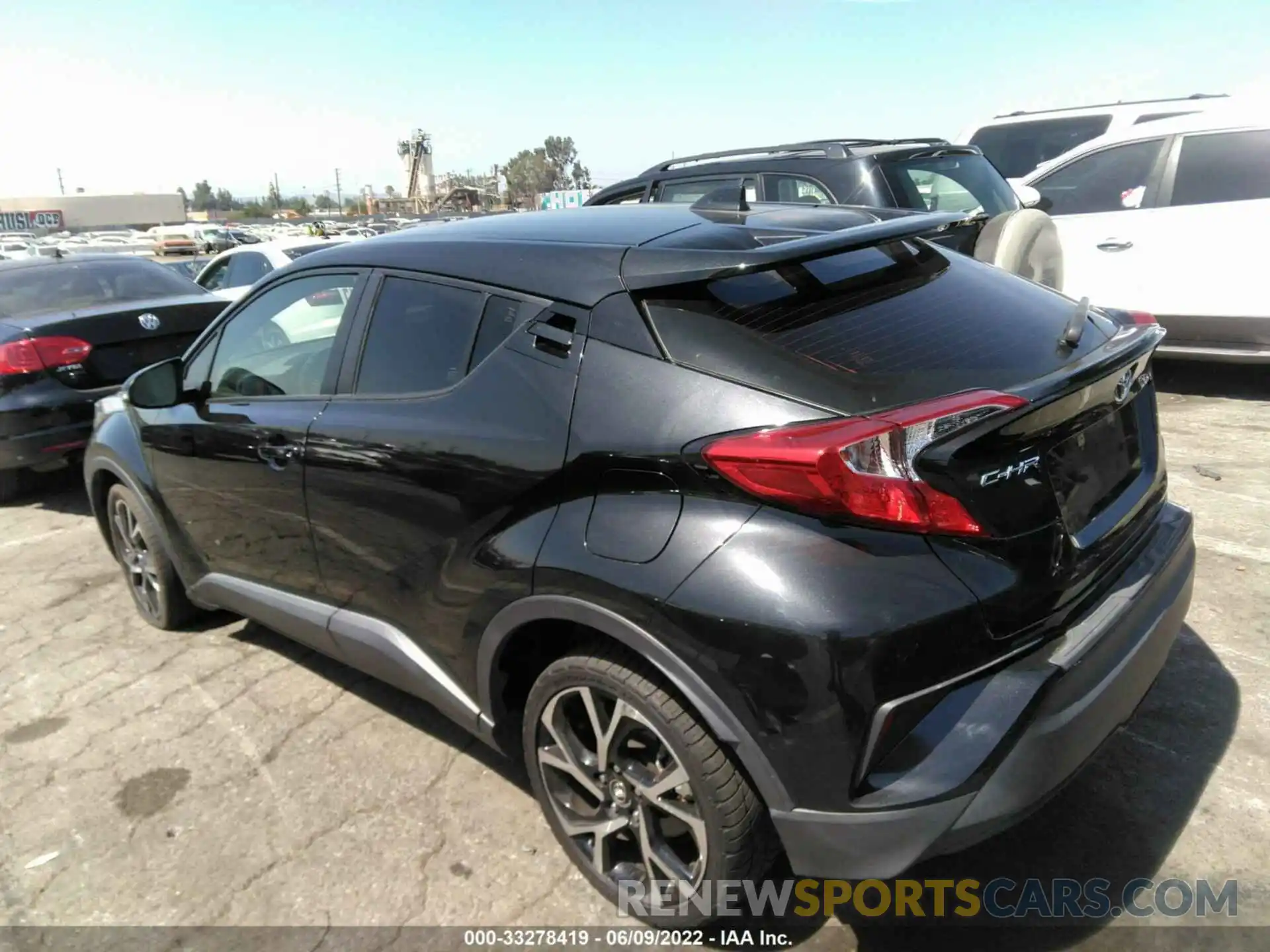 3 Photograph of a damaged car JTNKHMBX4K1017752 TOYOTA C-HR 2019