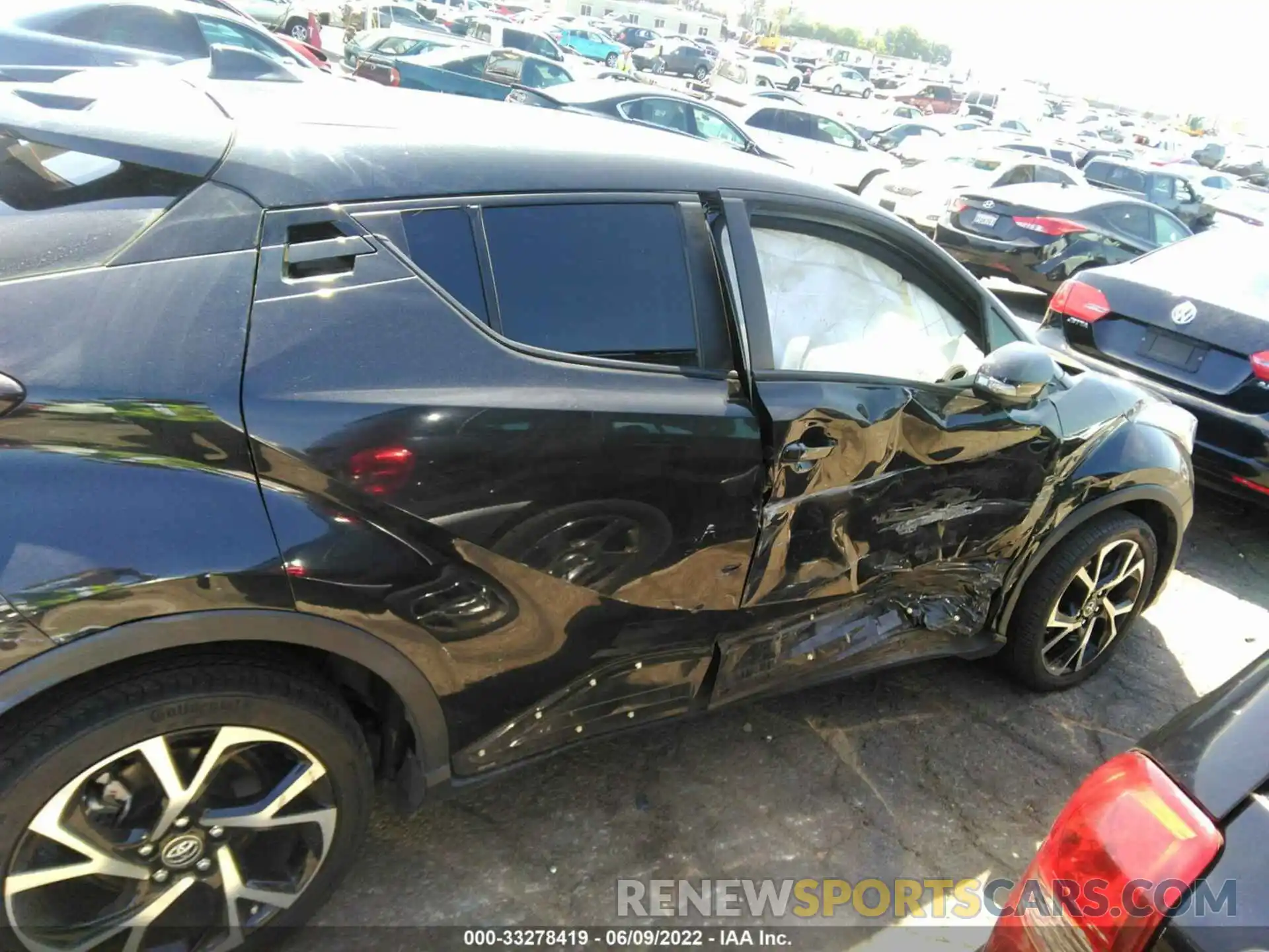 6 Photograph of a damaged car JTNKHMBX4K1017752 TOYOTA C-HR 2019