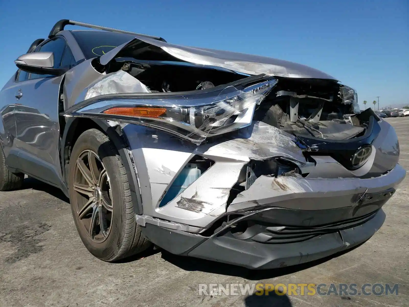 9 Photograph of a damaged car JTNKHMBX4K1018139 TOYOTA C-HR 2019