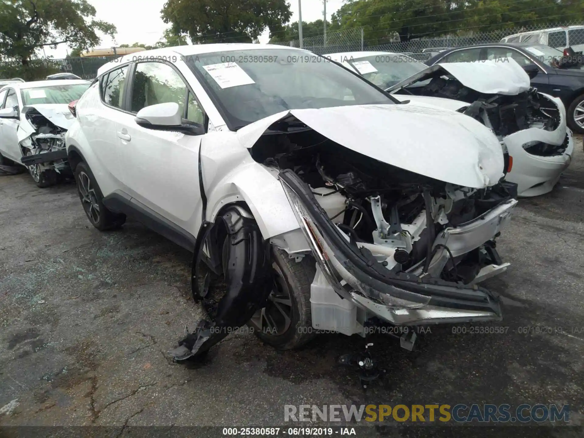 1 Photograph of a damaged car JTNKHMBX4K1020151 TOYOTA C-HR 2019