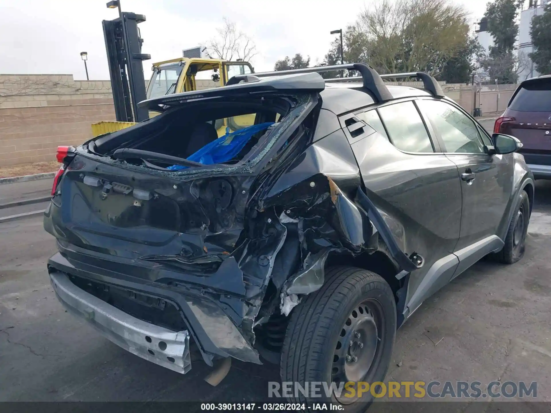 6 Photograph of a damaged car JTNKHMBX4K1027830 TOYOTA C-HR 2019