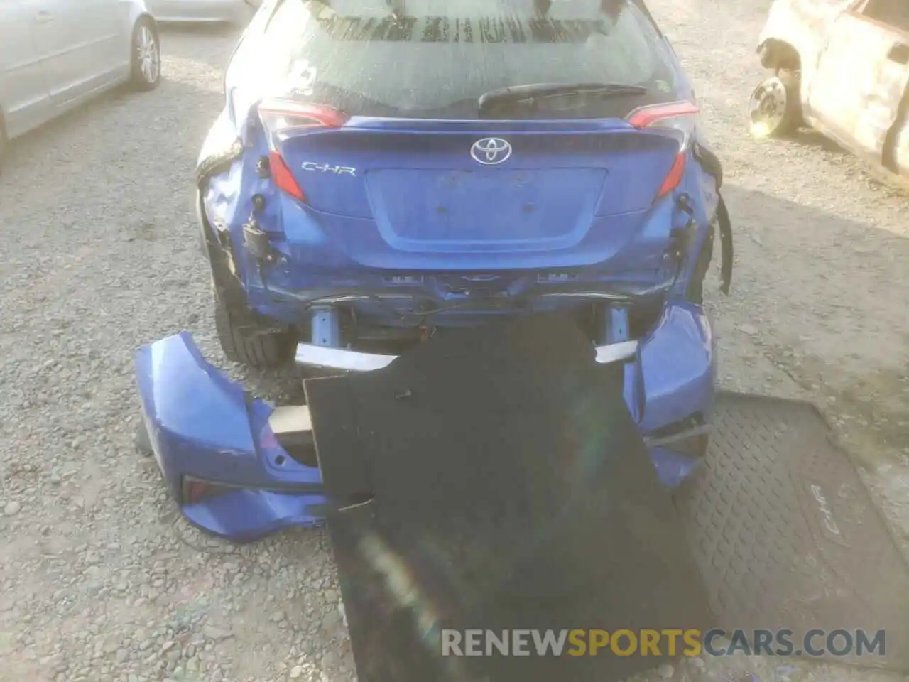 9 Photograph of a damaged car JTNKHMBX4K1033501 TOYOTA C-HR 2019