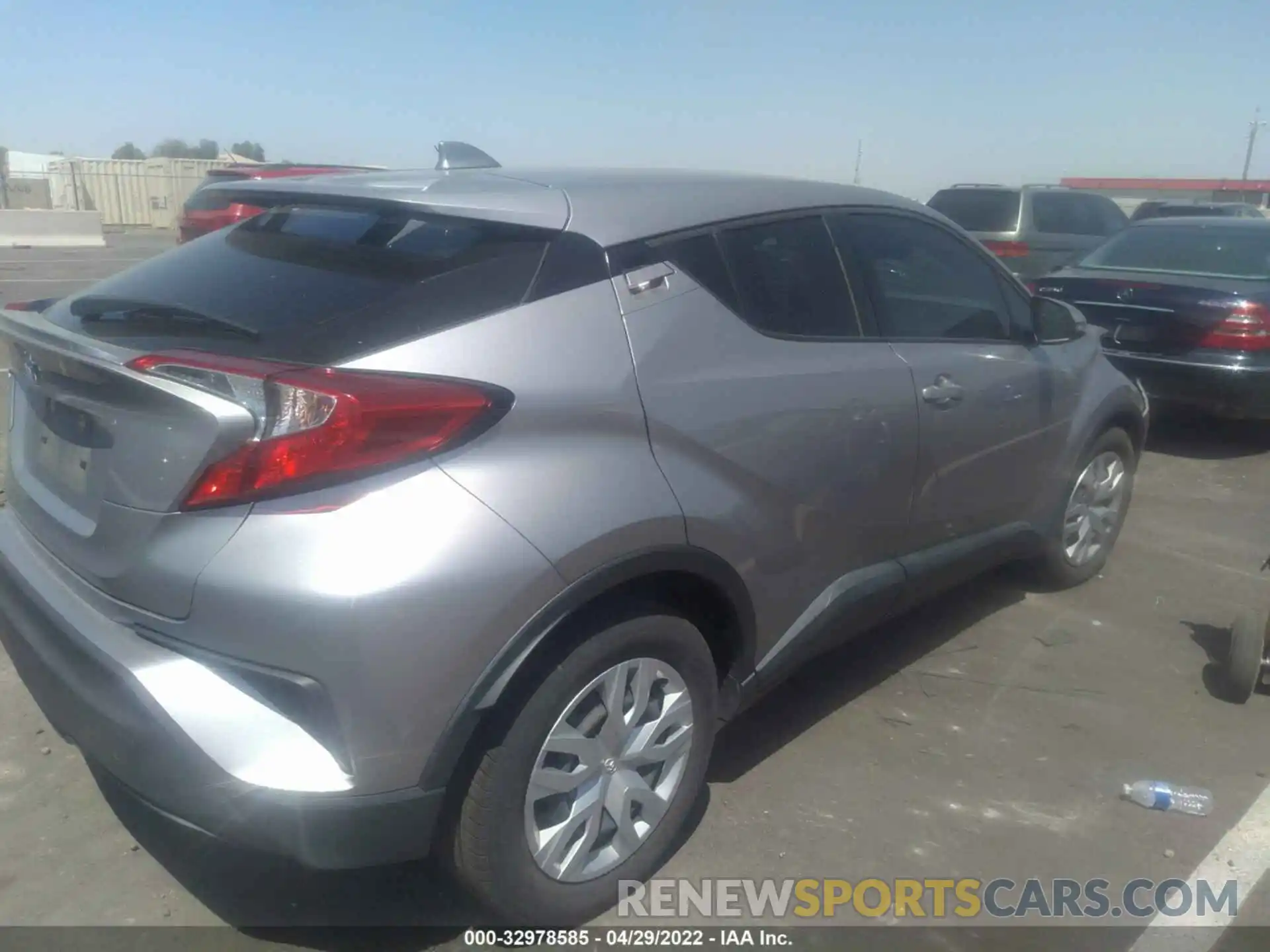 4 Photograph of a damaged car JTNKHMBX4K1039573 TOYOTA C-HR 2019