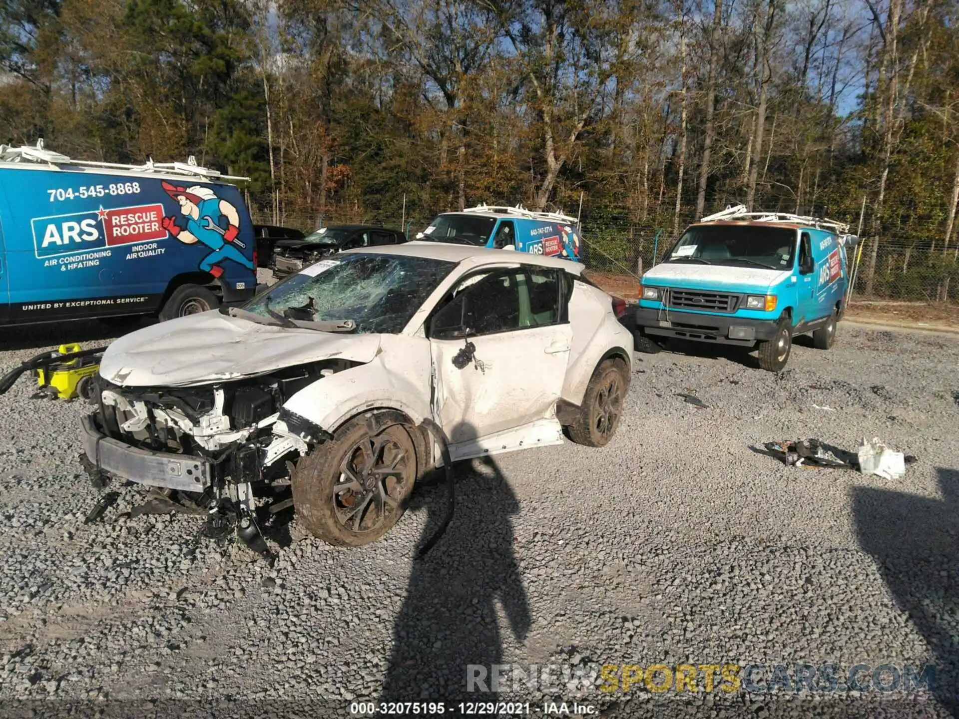 2 Photograph of a damaged car JTNKHMBX4K1046071 TOYOTA C-HR 2019