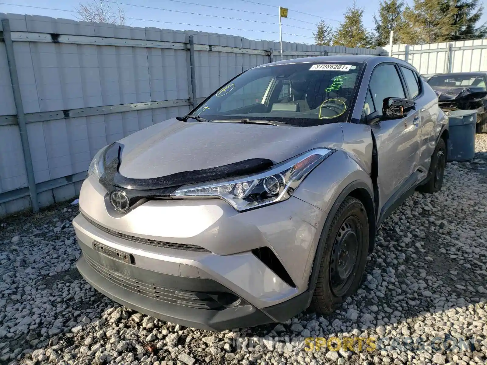 2 Фотография поврежденного автомобиля JTNKHMBX4K1056552 TOYOTA C-HR 2019