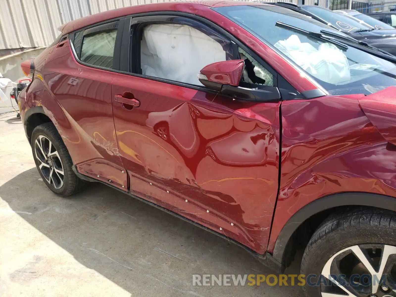 9 Photograph of a damaged car JTNKHMBX4K1059998 TOYOTA C-HR 2019