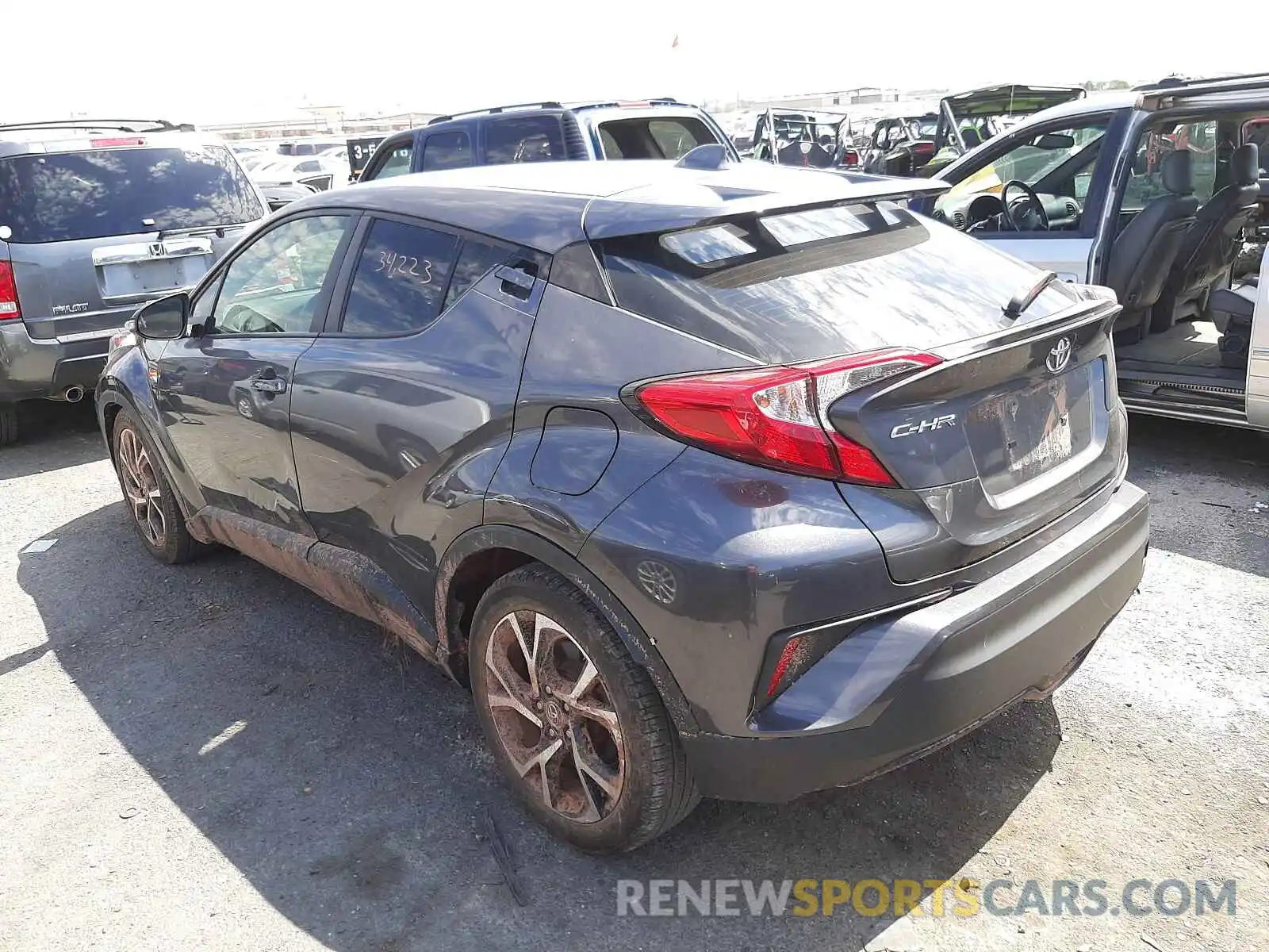 3 Photograph of a damaged car JTNKHMBX5K1015380 TOYOTA C-HR 2019