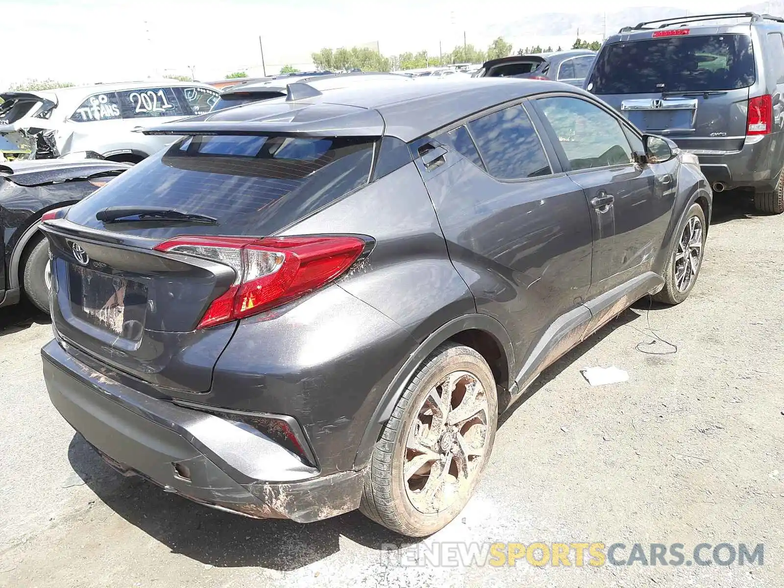 4 Photograph of a damaged car JTNKHMBX5K1015380 TOYOTA C-HR 2019