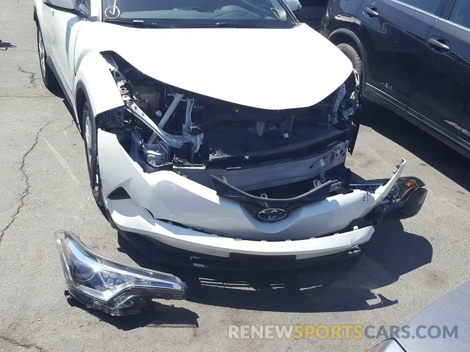 9 Photograph of a damaged car JTNKHMBX5K1020630 TOYOTA C-HR 2019