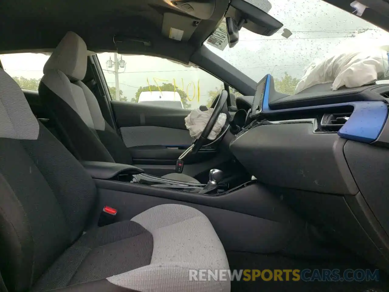 5 Photograph of a damaged car JTNKHMBX5K1026928 TOYOTA C-HR 2019