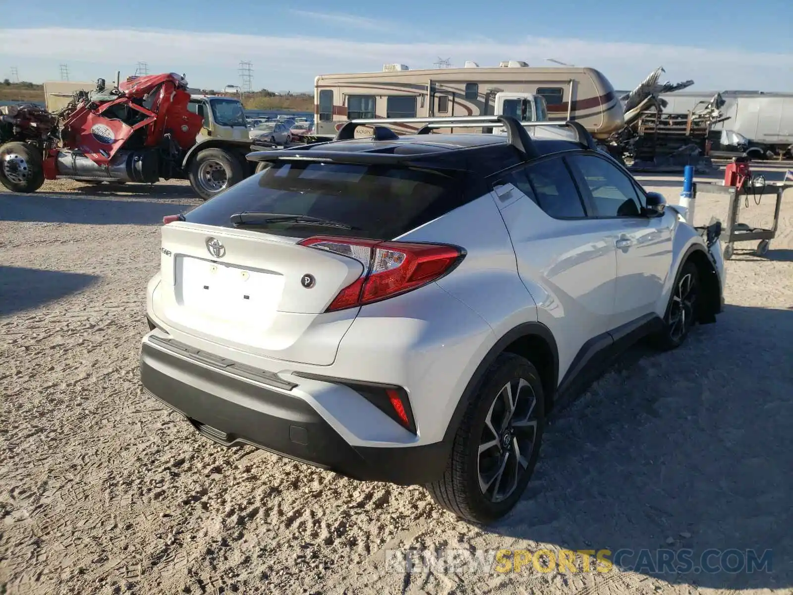 4 Фотография поврежденного автомобиля JTNKHMBX5K1032597 TOYOTA C-HR 2019