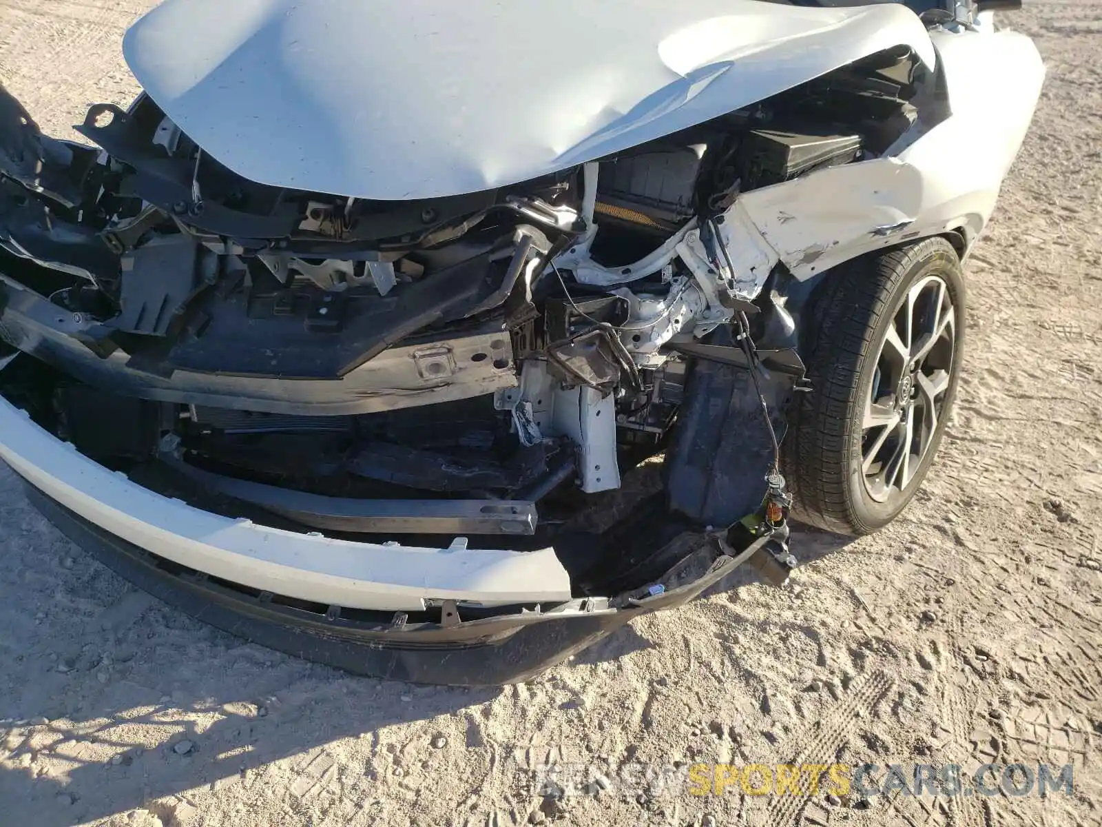 9 Photograph of a damaged car JTNKHMBX5K1032597 TOYOTA C-HR 2019