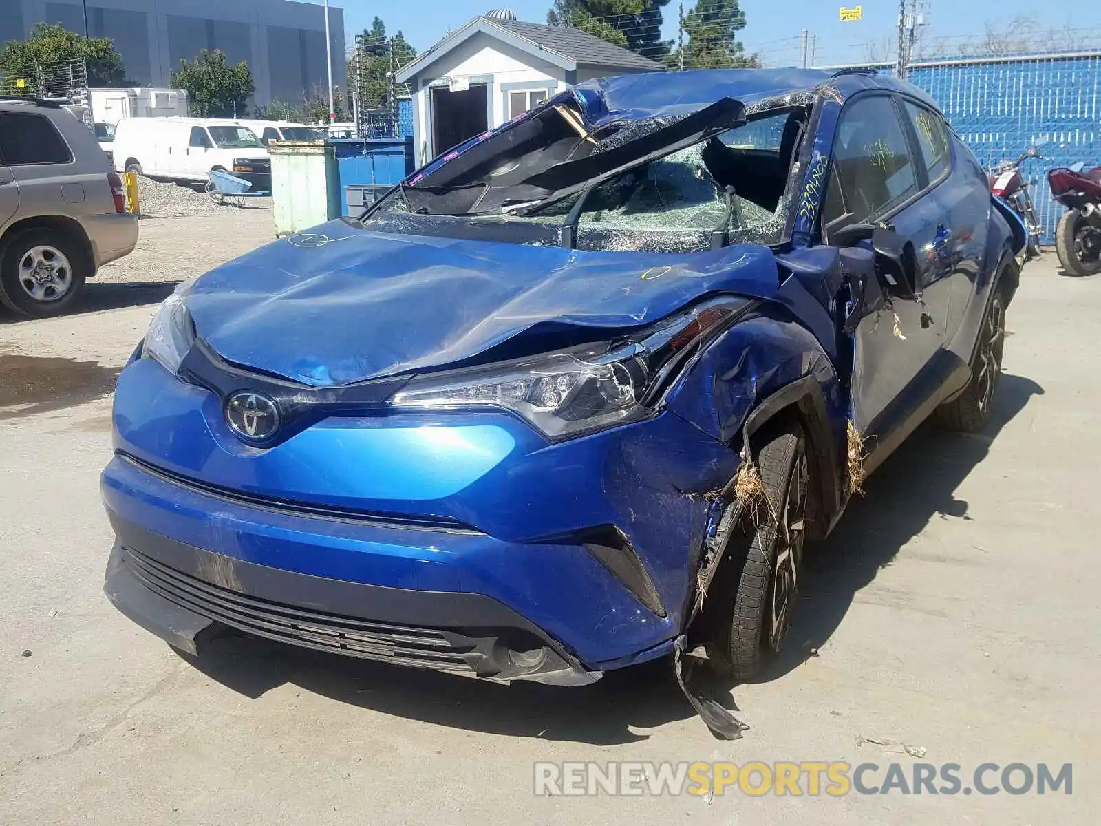 2 Photograph of a damaged car JTNKHMBX5K1035404 TOYOTA C-HR 2019