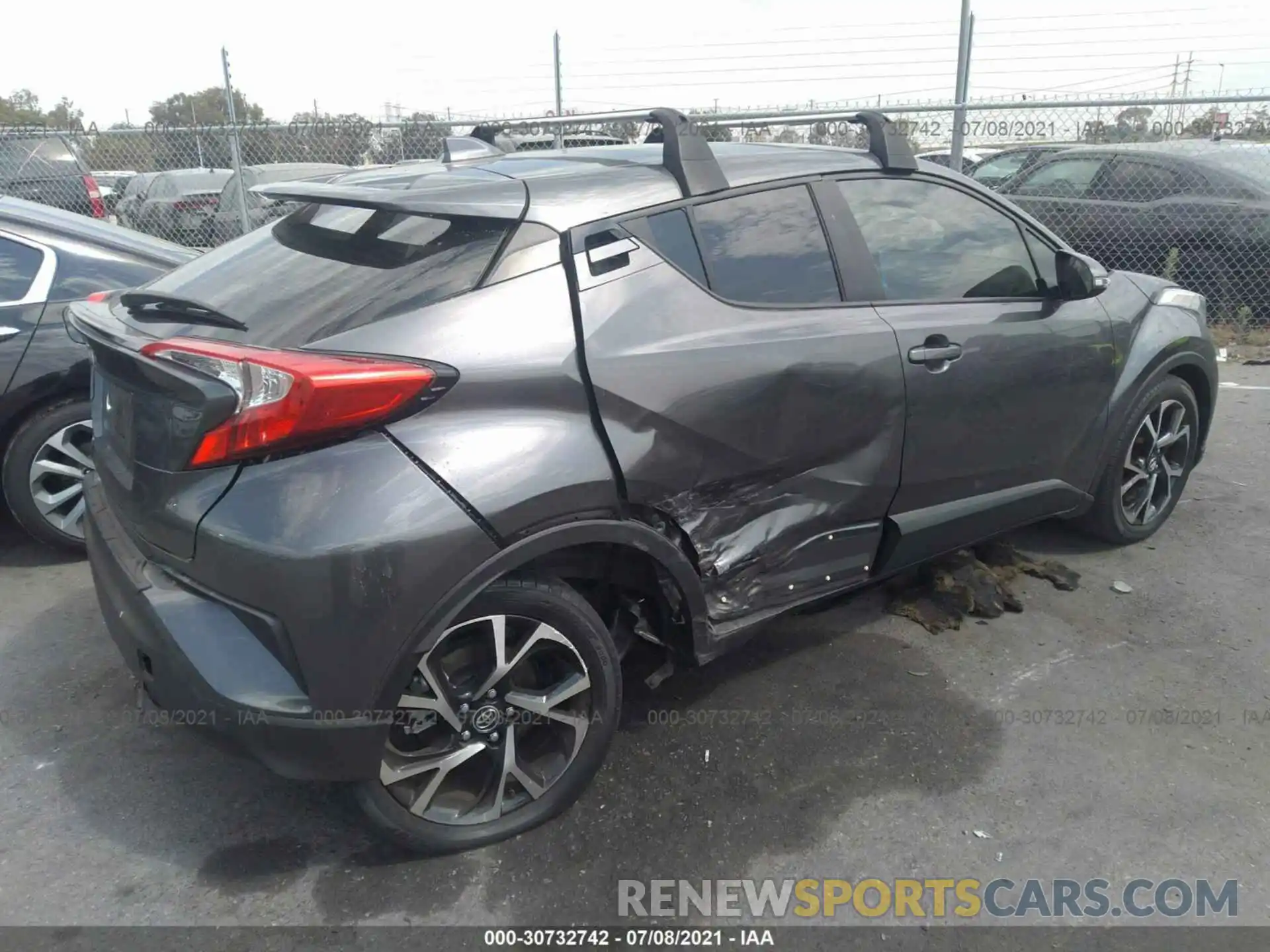 4 Photograph of a damaged car JTNKHMBX5K1036777 TOYOTA C-HR 2019