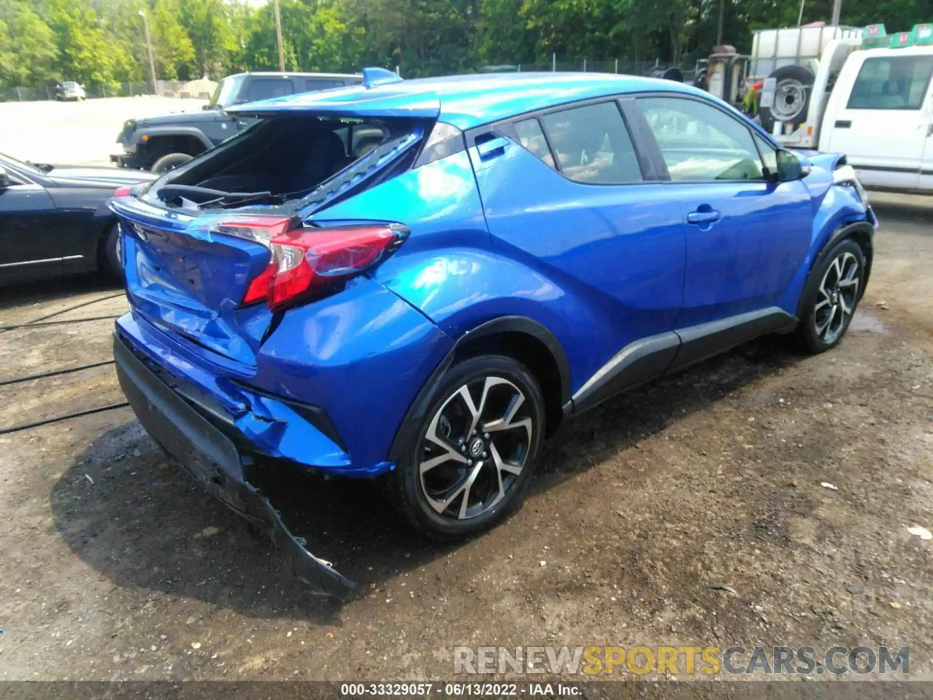 4 Photograph of a damaged car JTNKHMBX5K1037296 TOYOTA C-HR 2019