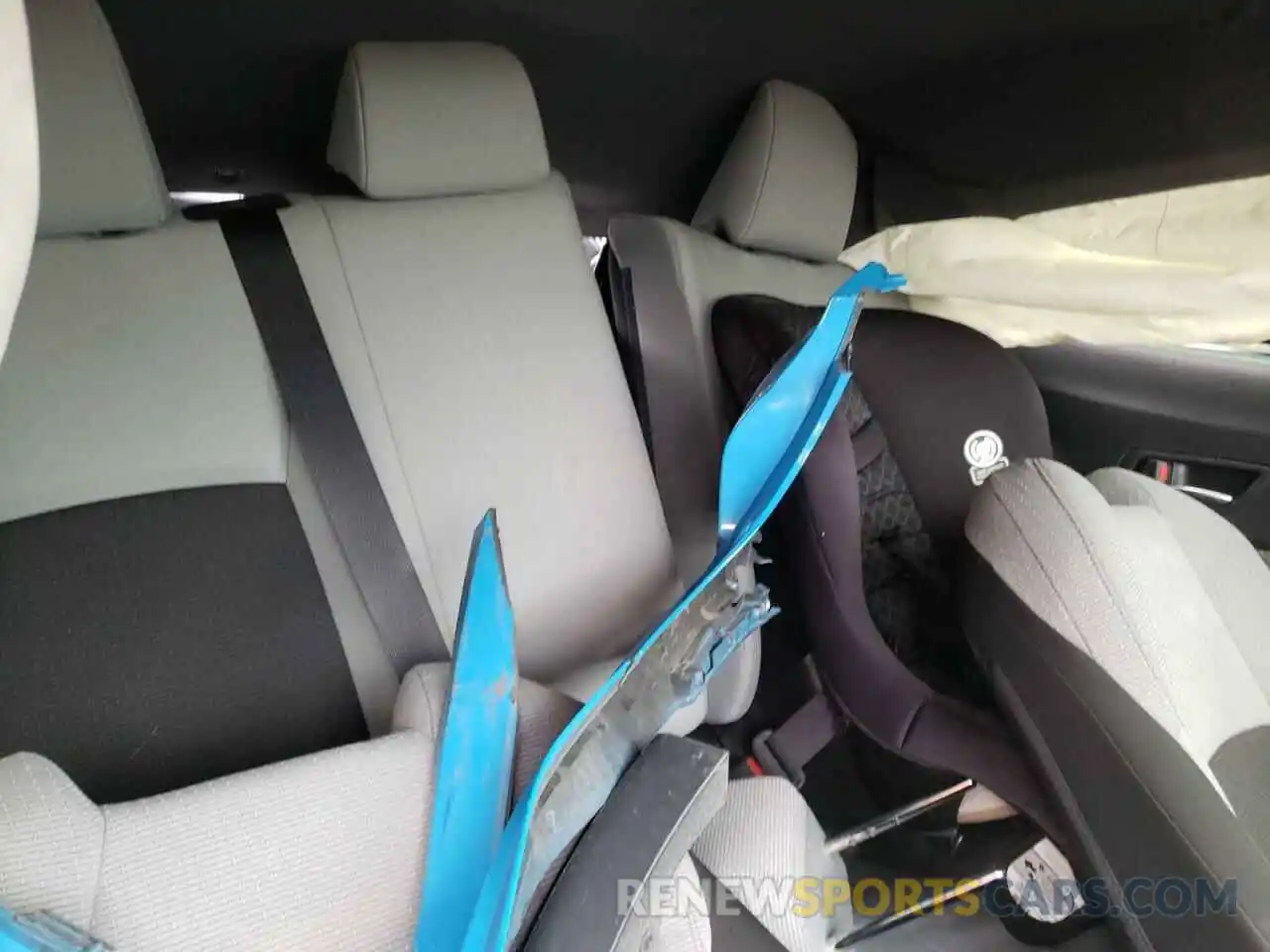 6 Photograph of a damaged car JTNKHMBX5K1038383 TOYOTA C-HR 2019