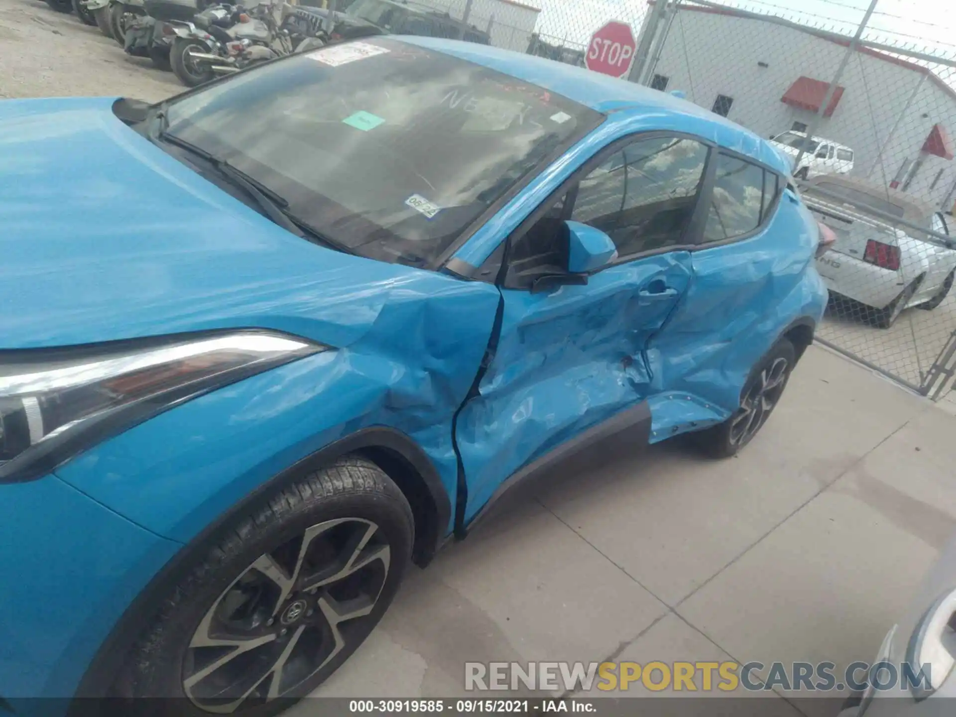 6 Фотография поврежденного автомобиля JTNKHMBX5K1045978 TOYOTA C-HR 2019