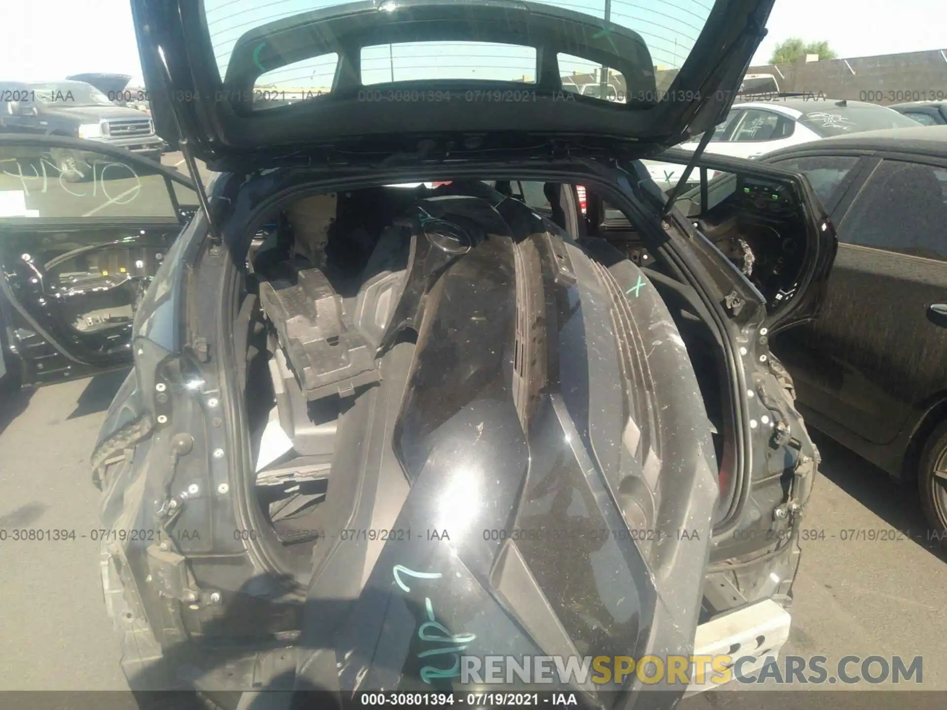 12 Photograph of a damaged car JTNKHMBX5K1049335 TOYOTA C-HR 2019