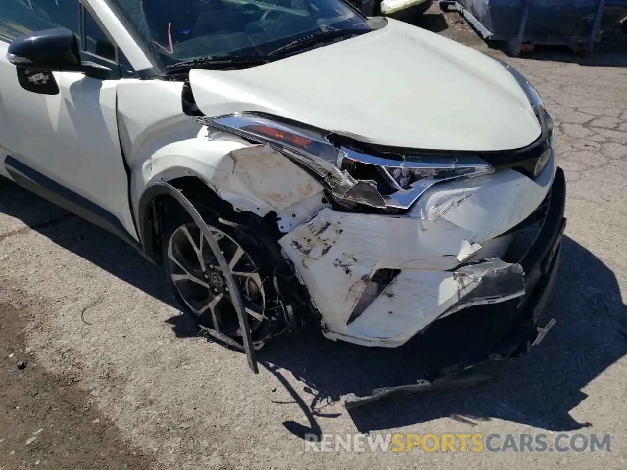 9 Photograph of a damaged car JTNKHMBX5K1057399 TOYOTA C-HR 2019