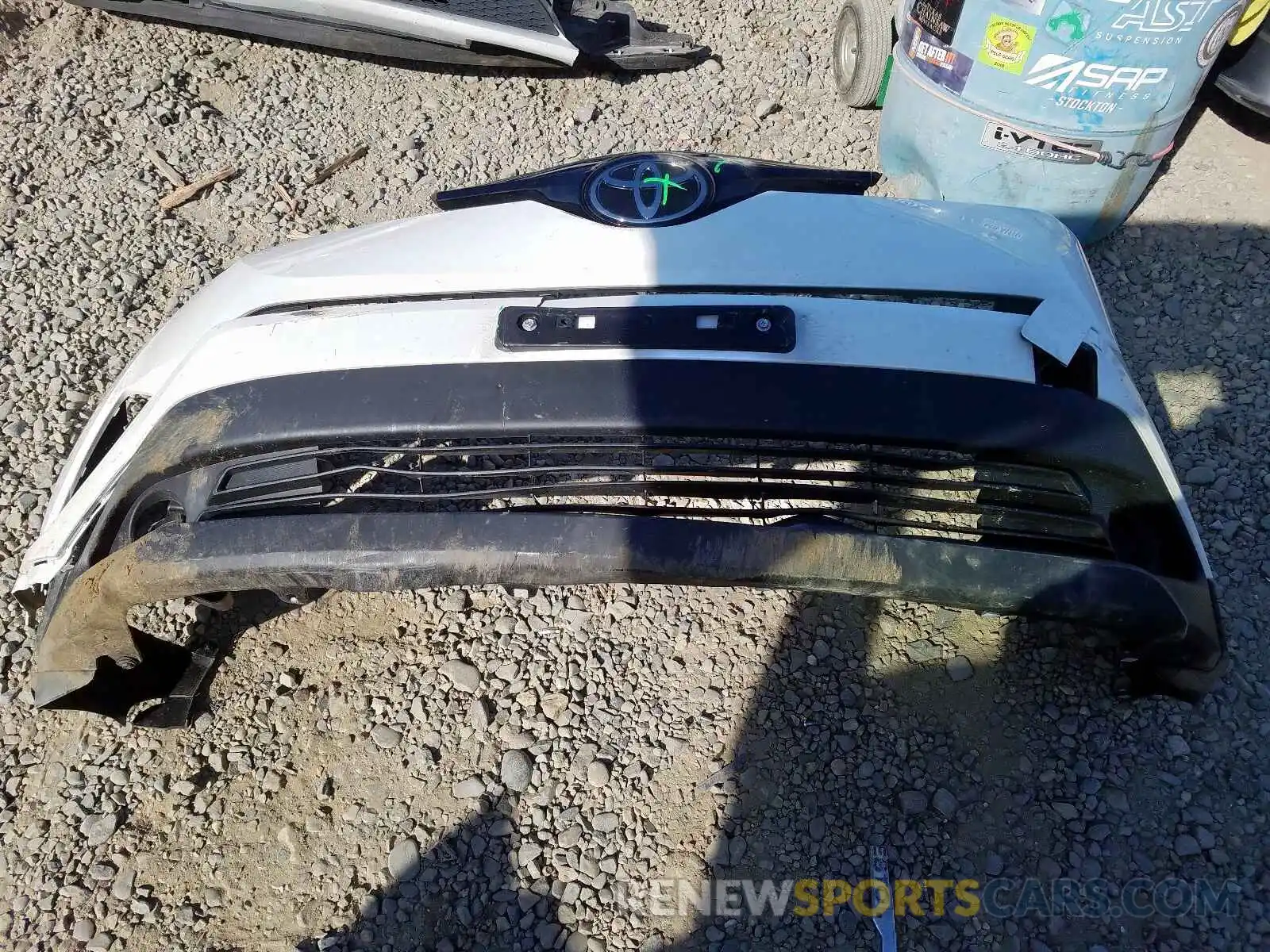 9 Photograph of a damaged car JTNKHMBX5K1058228 TOYOTA C-HR 2019