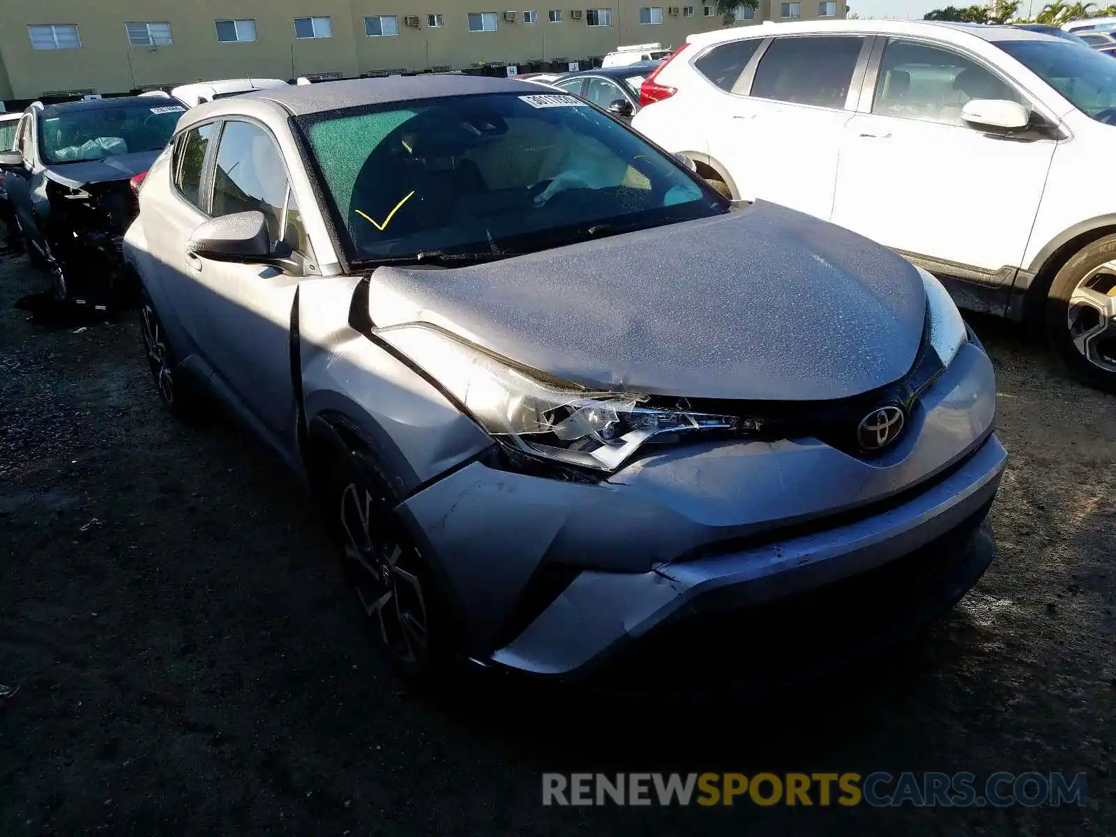 1 Photograph of a damaged car JTNKHMBX6K1018031 TOYOTA C-HR 2019