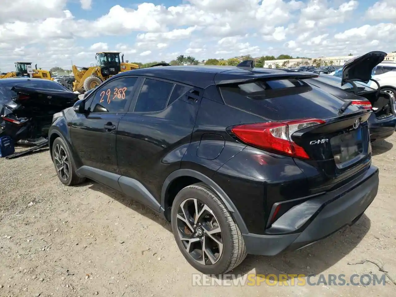 3 Фотография поврежденного автомобиля JTNKHMBX6K1019423 TOYOTA C-HR 2019