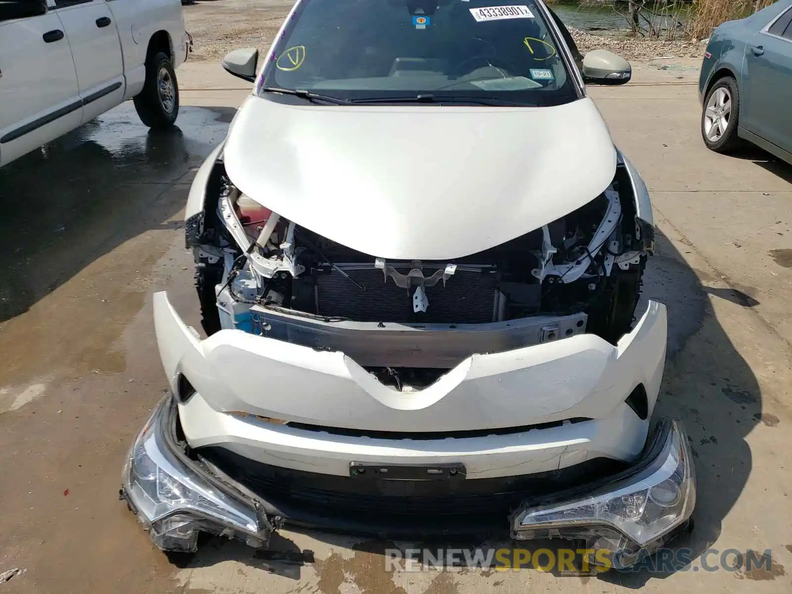 9 Photograph of a damaged car JTNKHMBX6K1019518 TOYOTA C-HR 2019