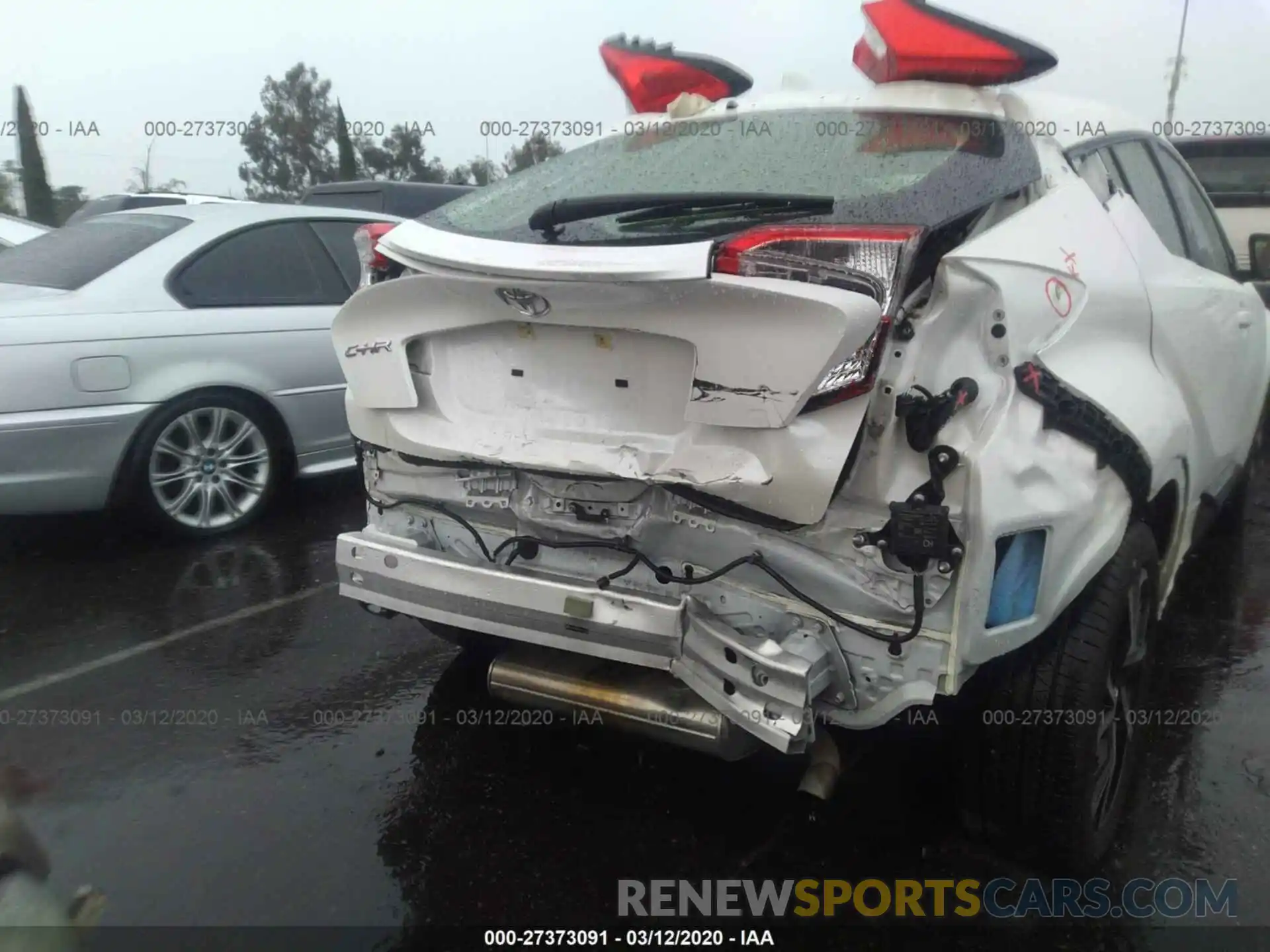 6 Photograph of a damaged car JTNKHMBX6K1022936 TOYOTA C-HR 2019