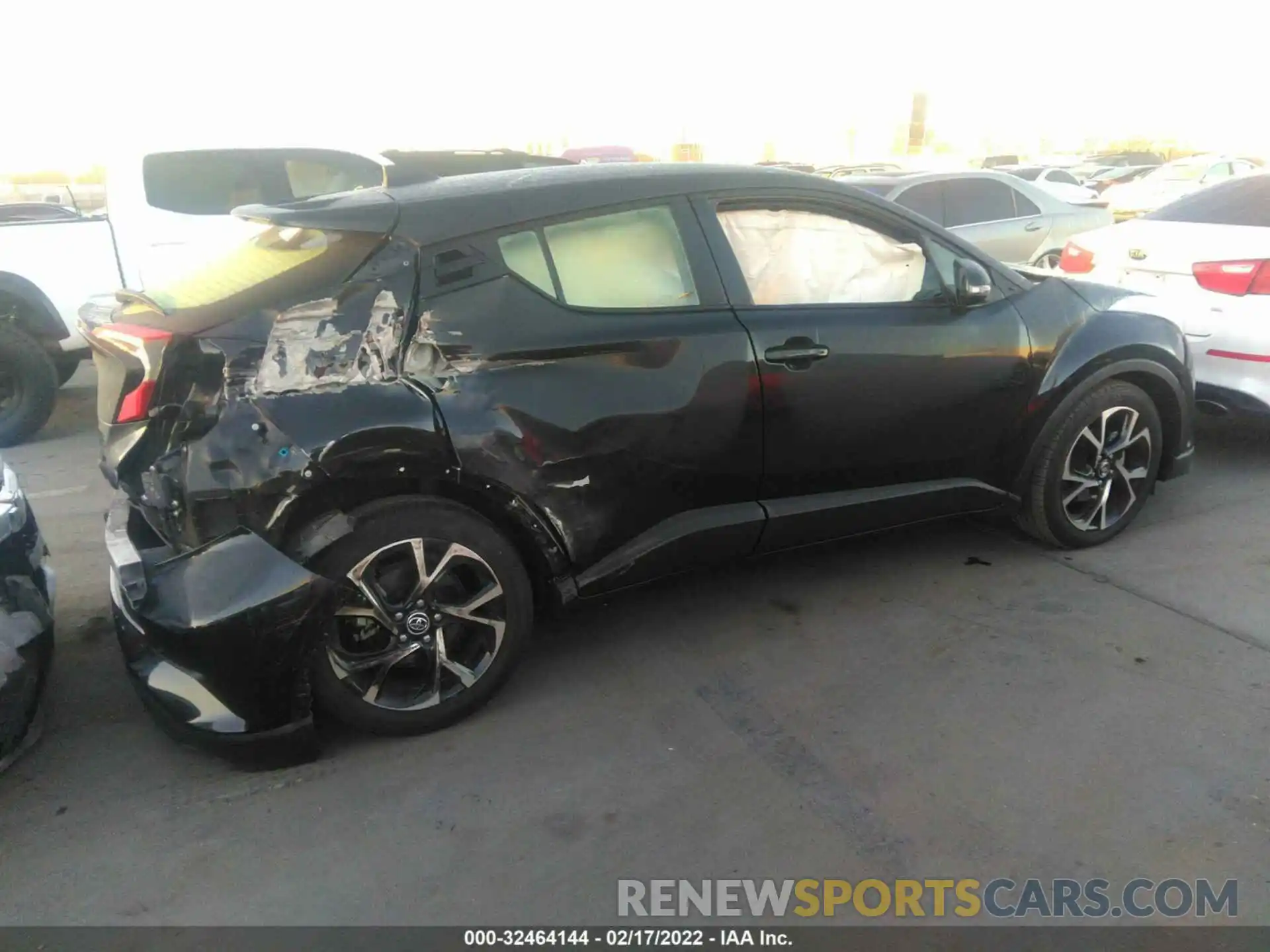 4 Photograph of a damaged car JTNKHMBX6K1048419 TOYOTA C-HR 2019