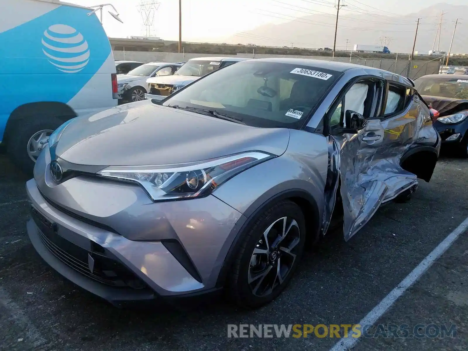 2 Фотография поврежденного автомобиля JTNKHMBX6K1048615 TOYOTA C-HR 2019