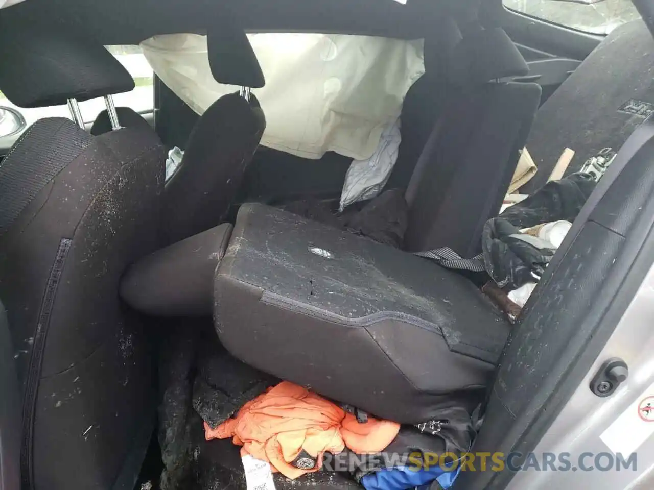 6 Photograph of a damaged car JTNKHMBX6K1050087 TOYOTA C-HR 2019