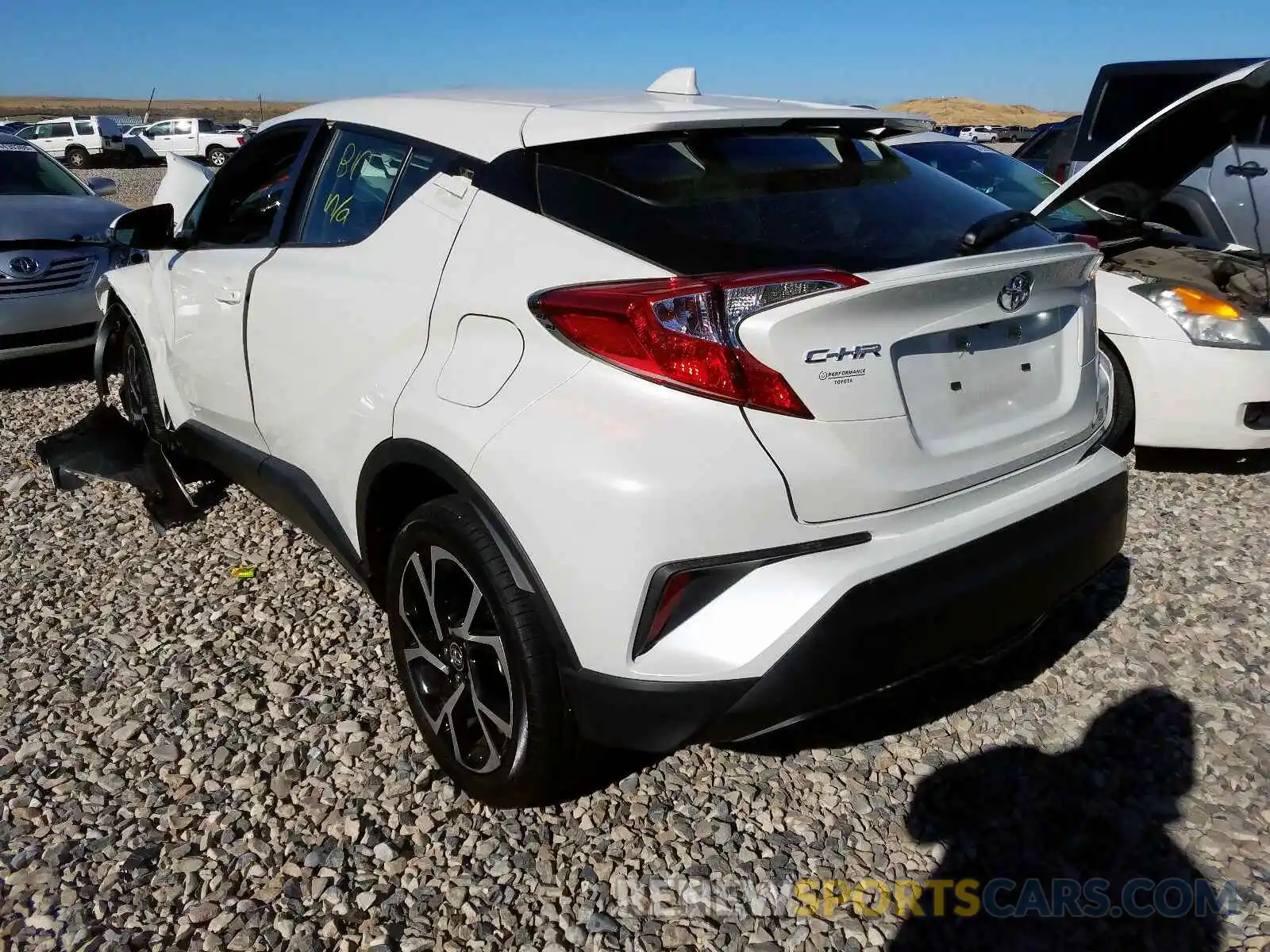 3 Фотография поврежденного автомобиля JTNKHMBX6K1050364 TOYOTA C-HR 2019