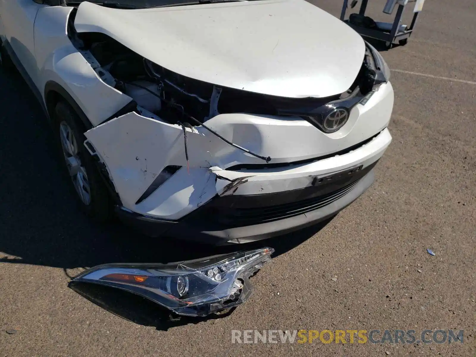 9 Photograph of a damaged car JTNKHMBX6K1051918 TOYOTA C-HR 2019