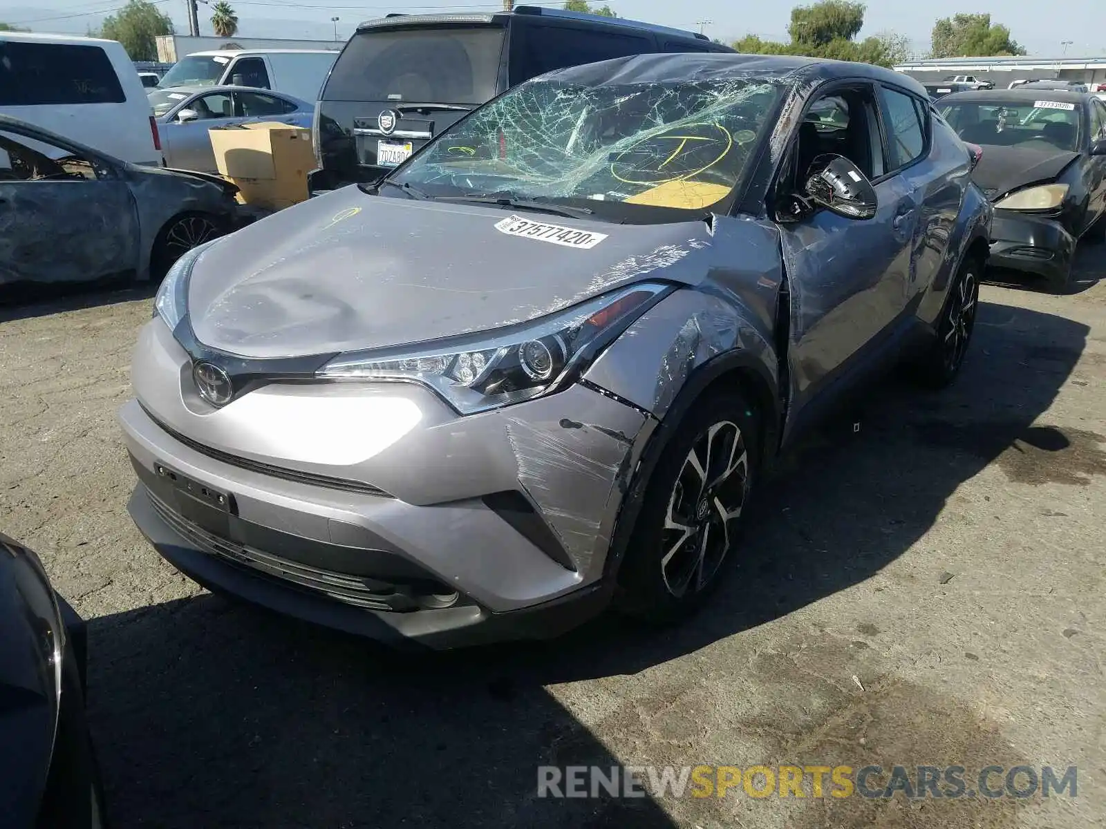 2 Фотография поврежденного автомобиля JTNKHMBX6K1058450 TOYOTA C-HR 2019