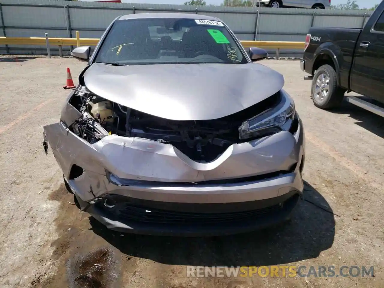 9 Photograph of a damaged car JTNKHMBX7K1012917 TOYOTA C-HR 2019