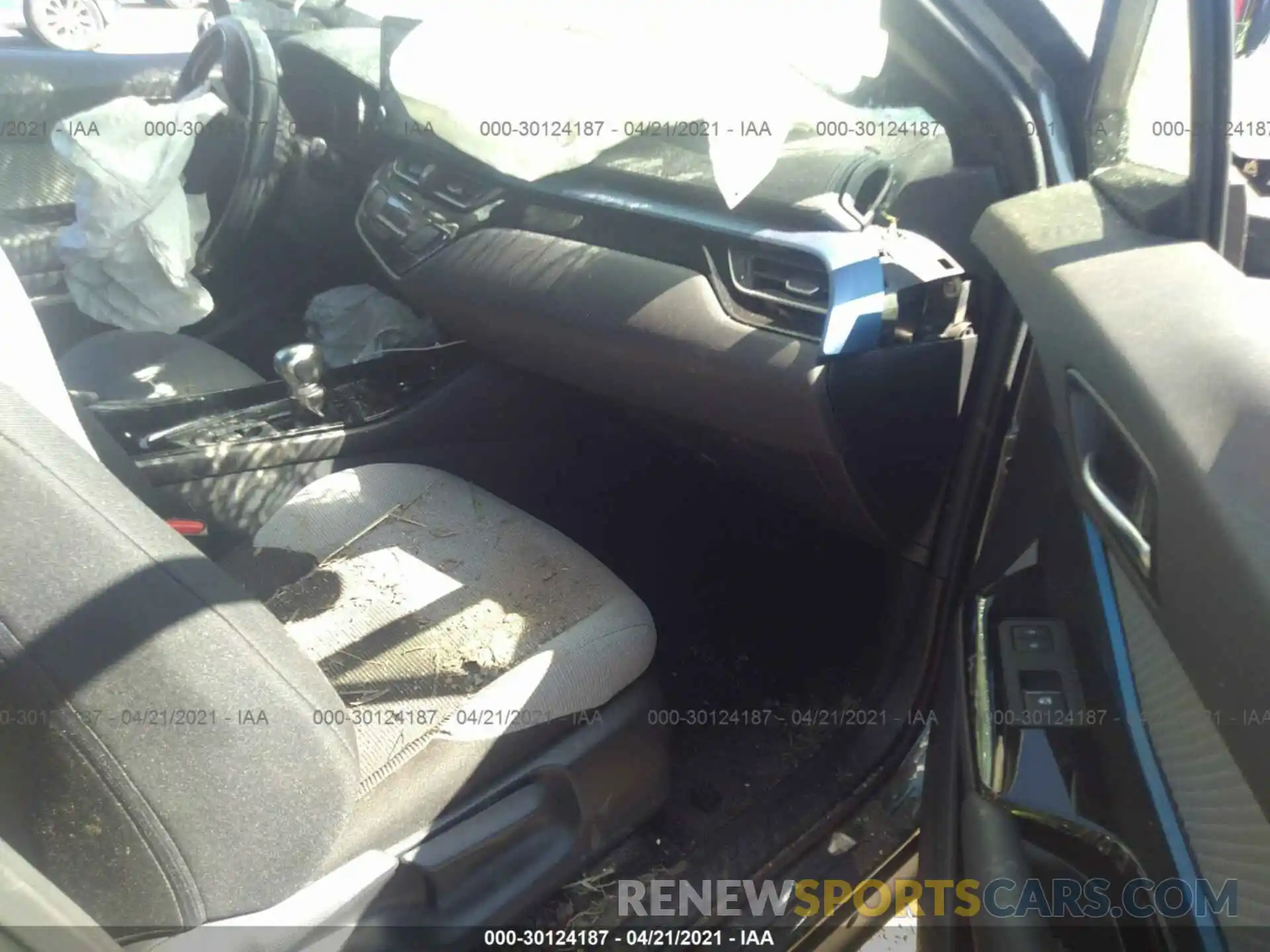 5 Photograph of a damaged car JTNKHMBX7K1014778 TOYOTA C-HR 2019