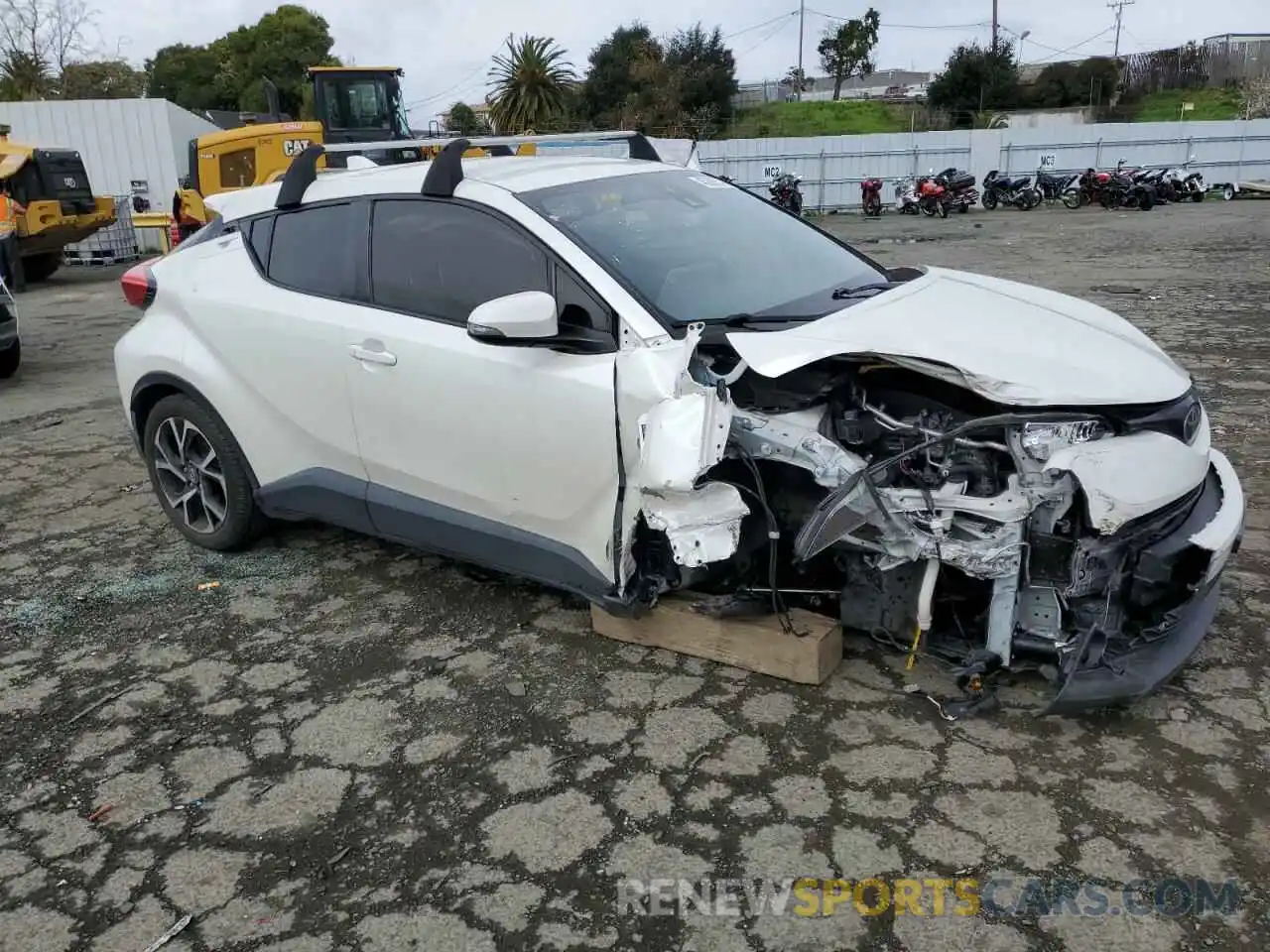 4 Photograph of a damaged car JTNKHMBX7K1017695 TOYOTA C-HR 2019