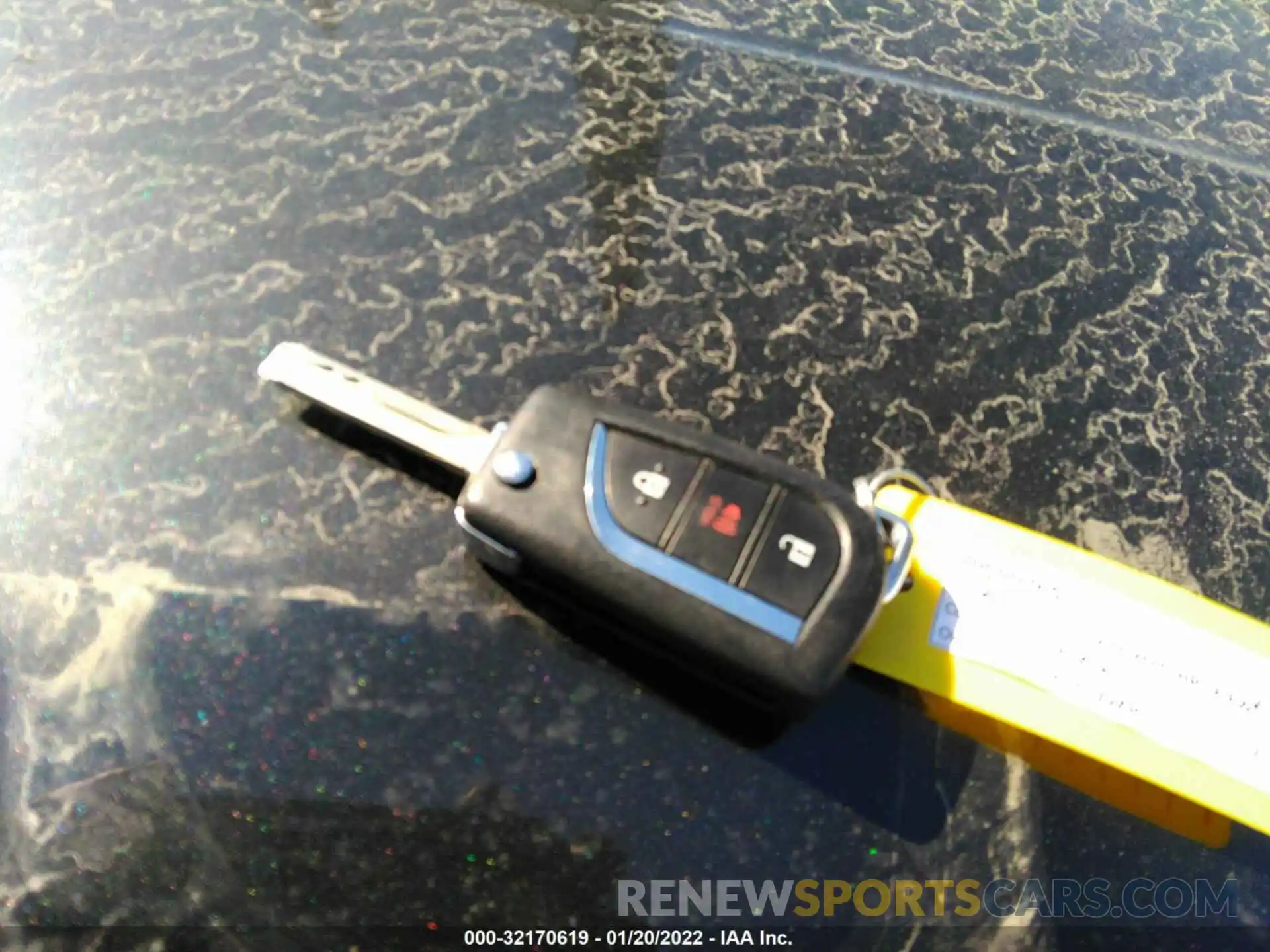 11 Photograph of a damaged car JTNKHMBX7K1022721 TOYOTA C-HR 2019