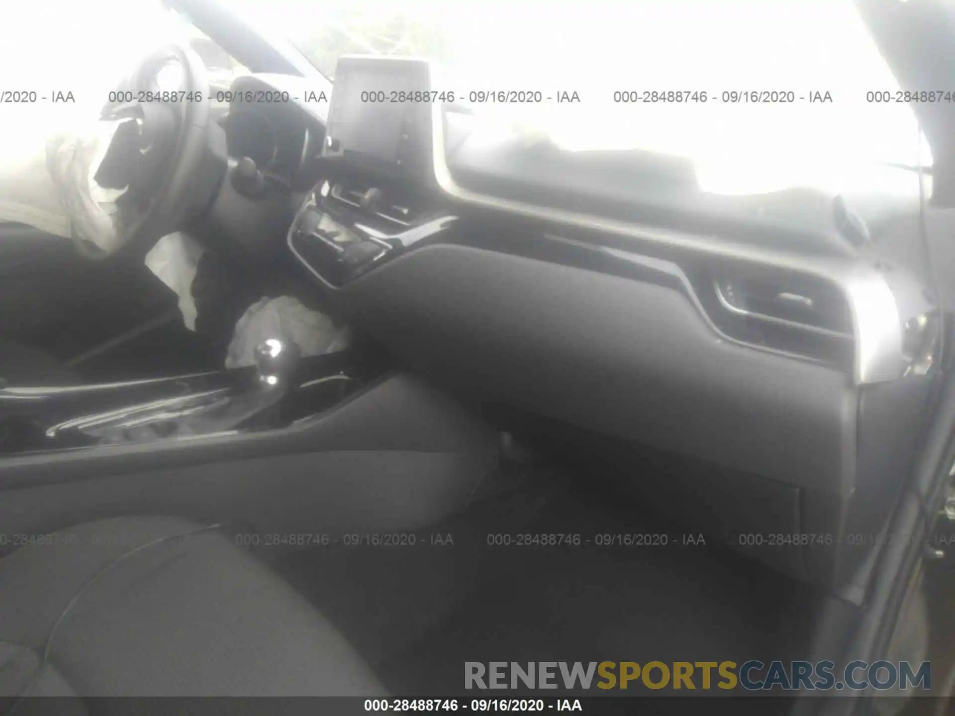 5 Photograph of a damaged car JTNKHMBX7K1026221 TOYOTA C-HR 2019