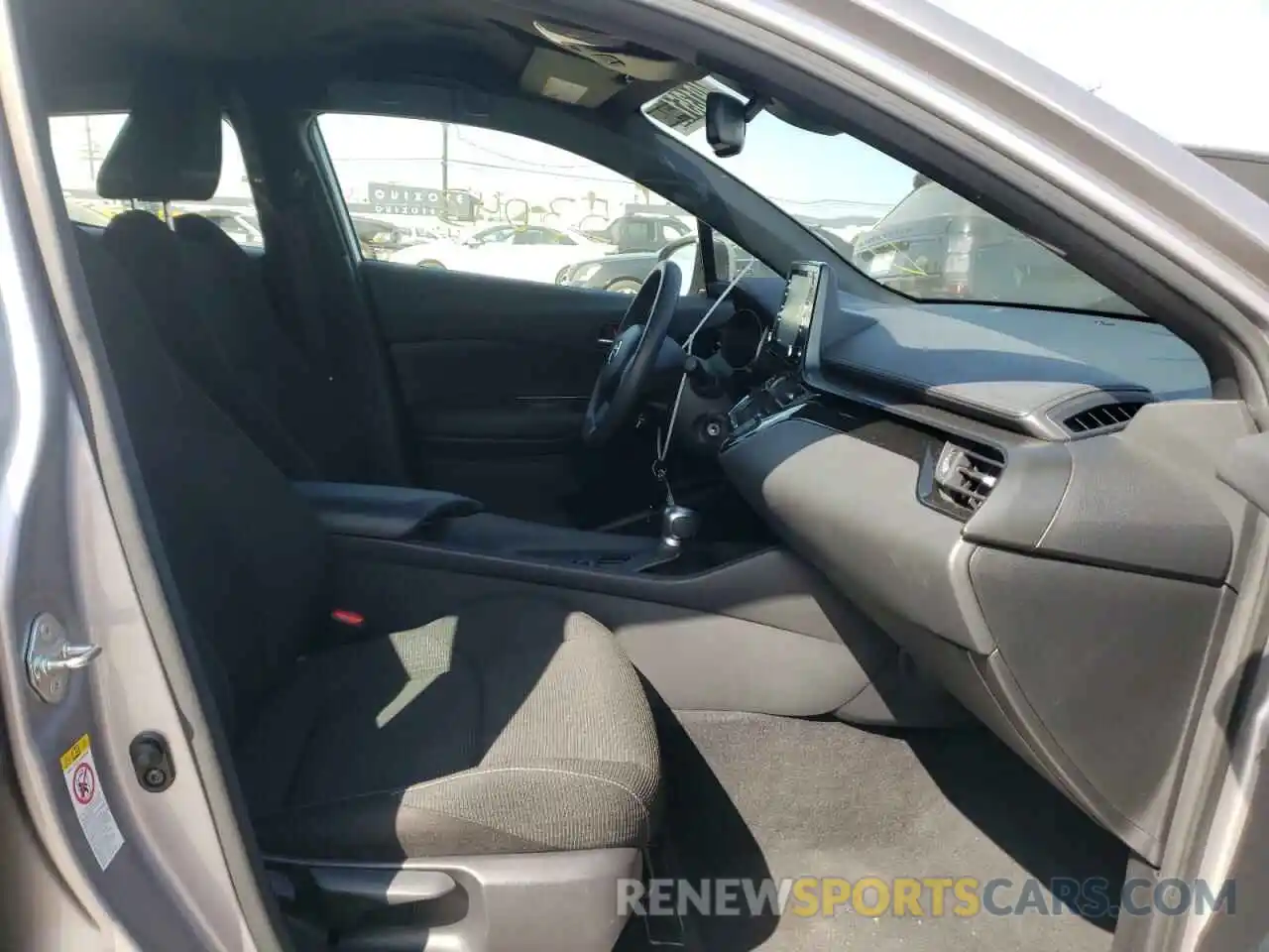 5 Photograph of a damaged car JTNKHMBX7K1032097 TOYOTA C-HR 2019