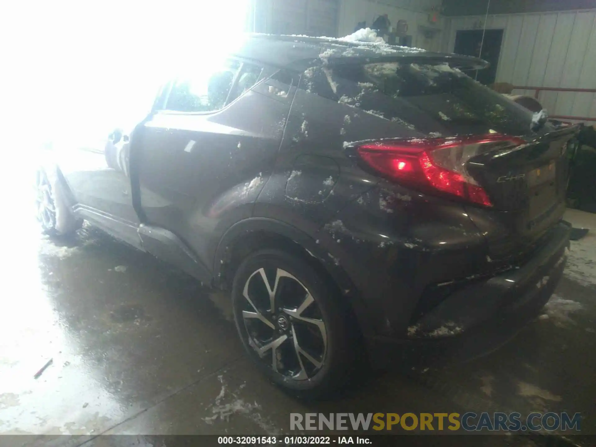 3 Photograph of a damaged car JTNKHMBX7K1035727 TOYOTA C-HR 2019