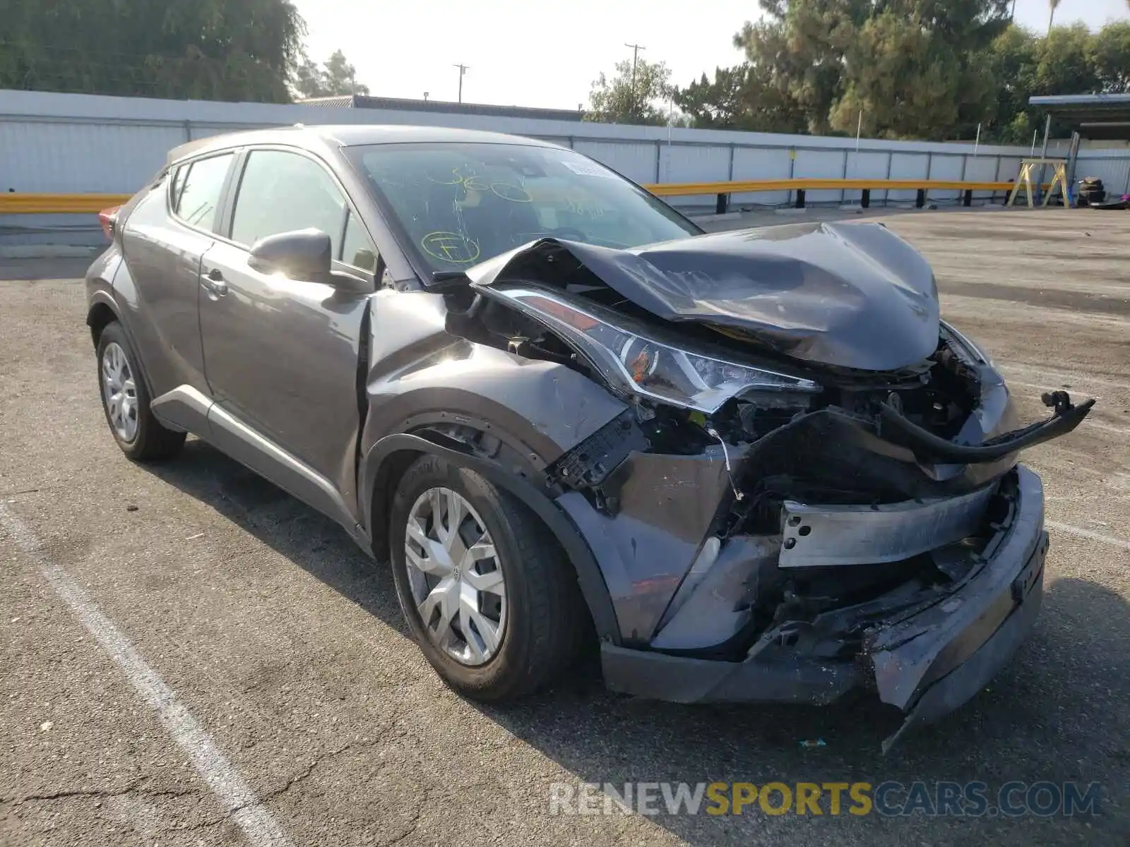 1 Photograph of a damaged car JTNKHMBX7K1043293 TOYOTA C-HR 2019